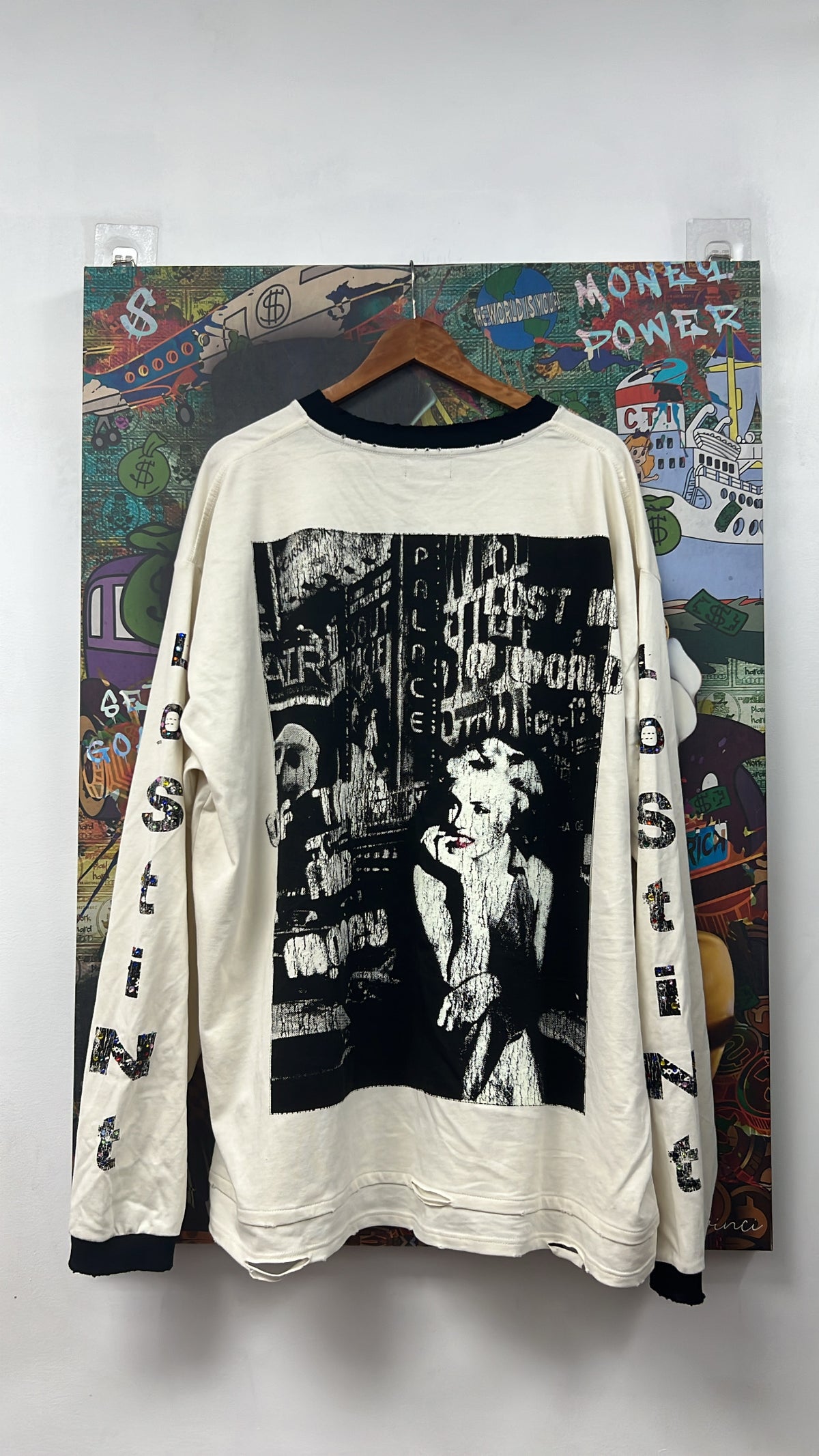 Lost Intricacy Kiss Rhinestone Long Sleeve