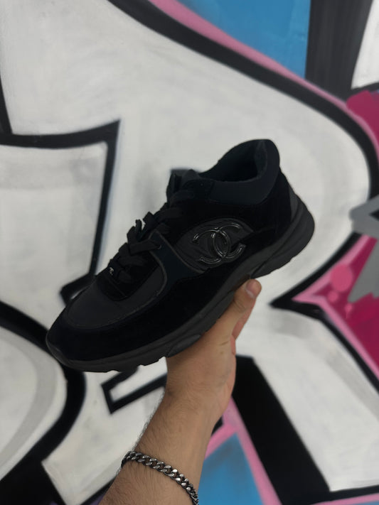 Chanel CC Logo Runner Black (42) Used With Box