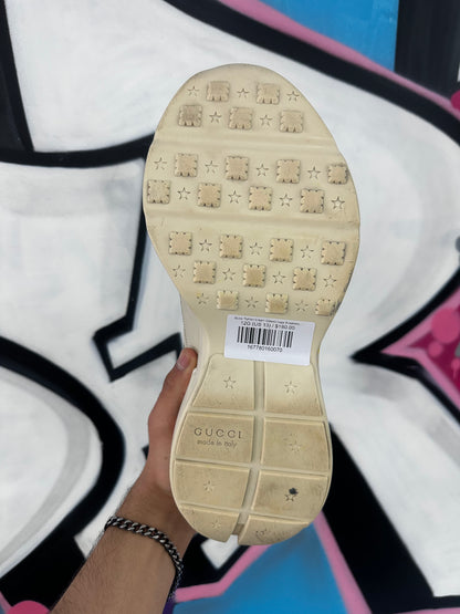 Gucci Rython Cream Classic Logo Sneakers  Used With Box