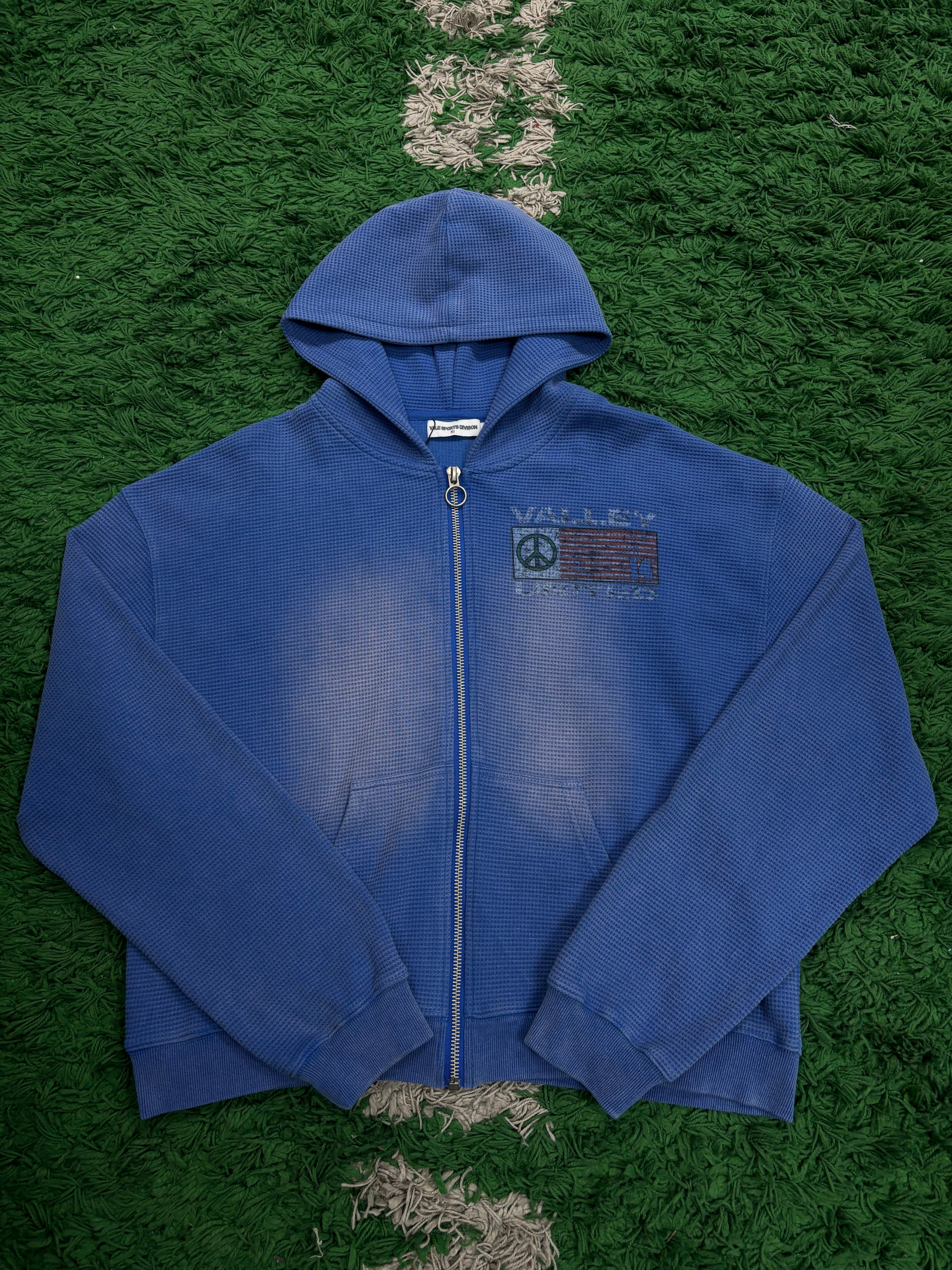 VALE Lives Flag Thermal Zip Blue New XXL With Tags