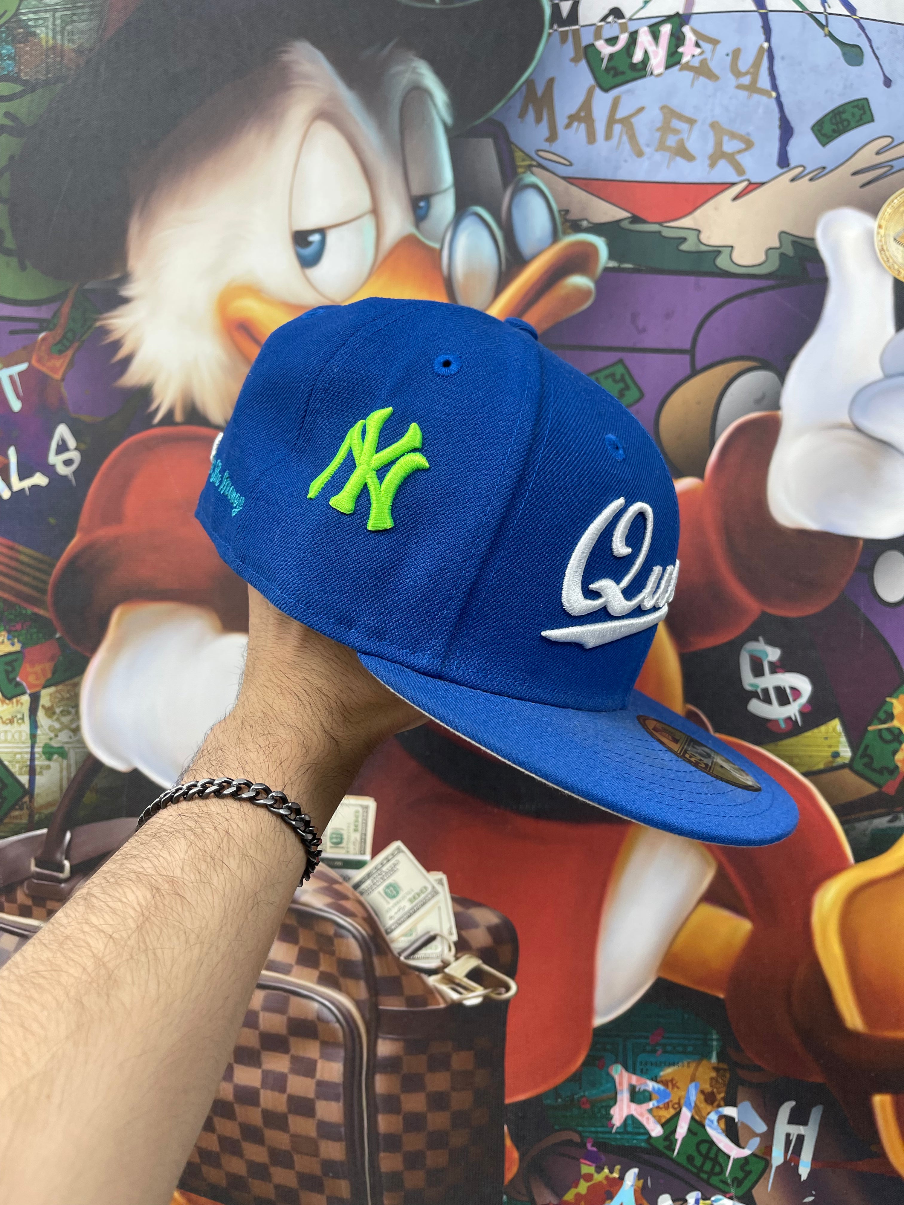 Slow Bucks Blue White Queens Hat