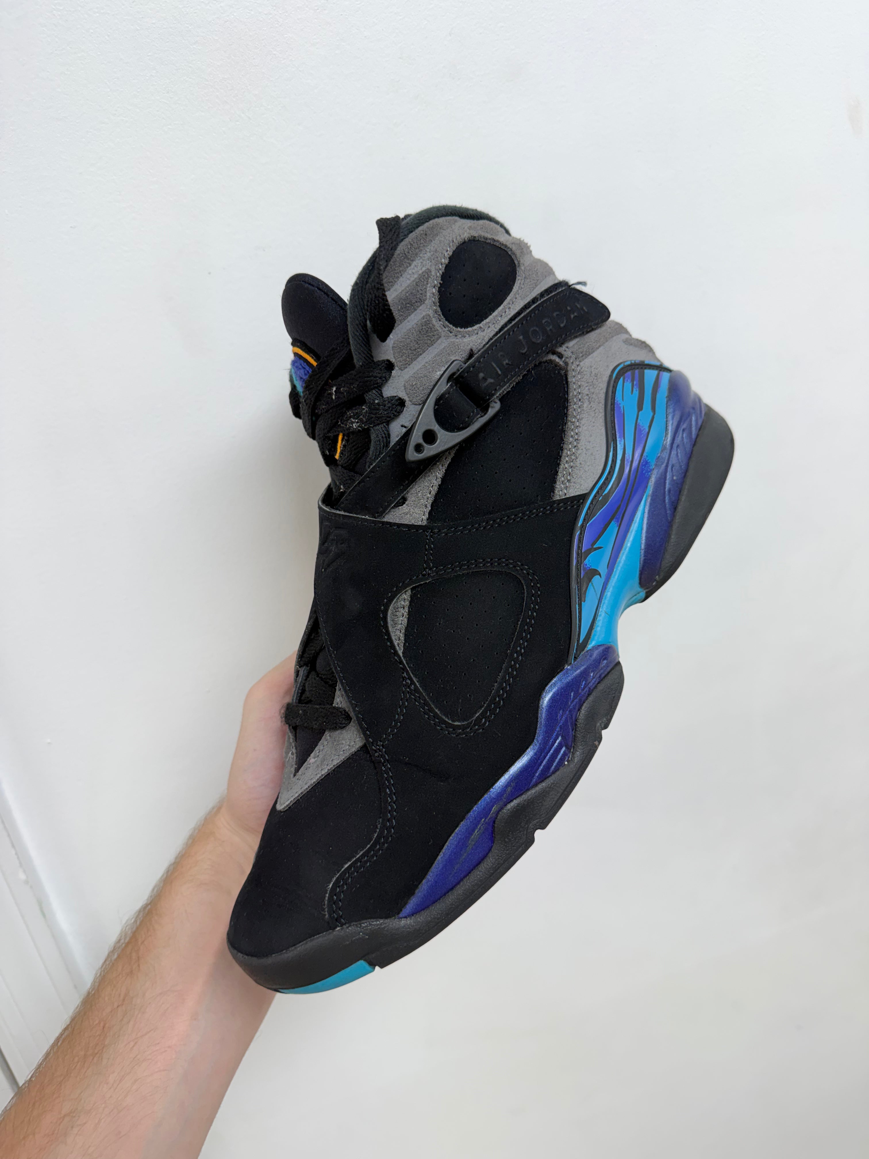 Jordan 8 Aqua Sneakers