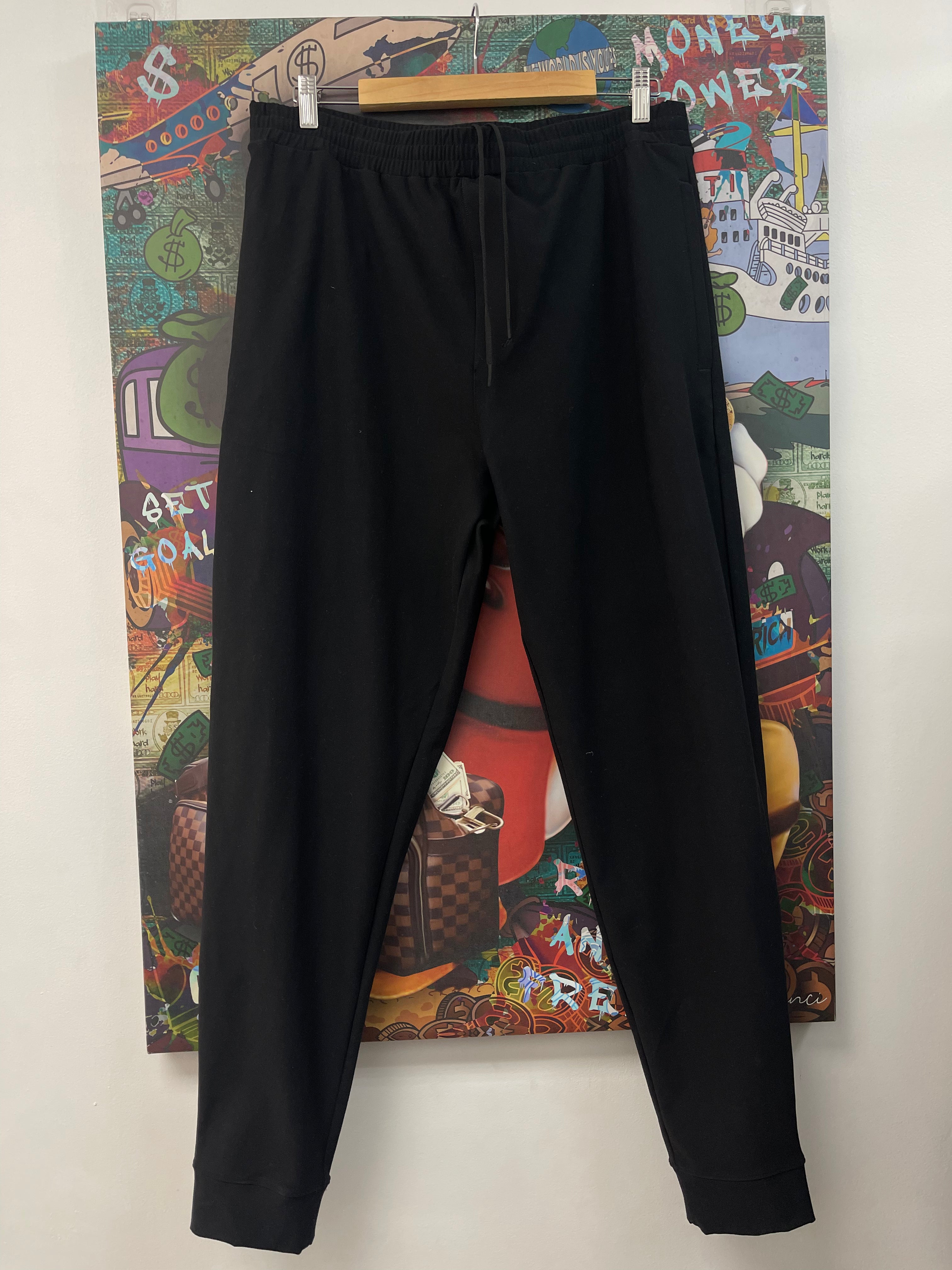 ALO Black Back Logo Thin Sweats