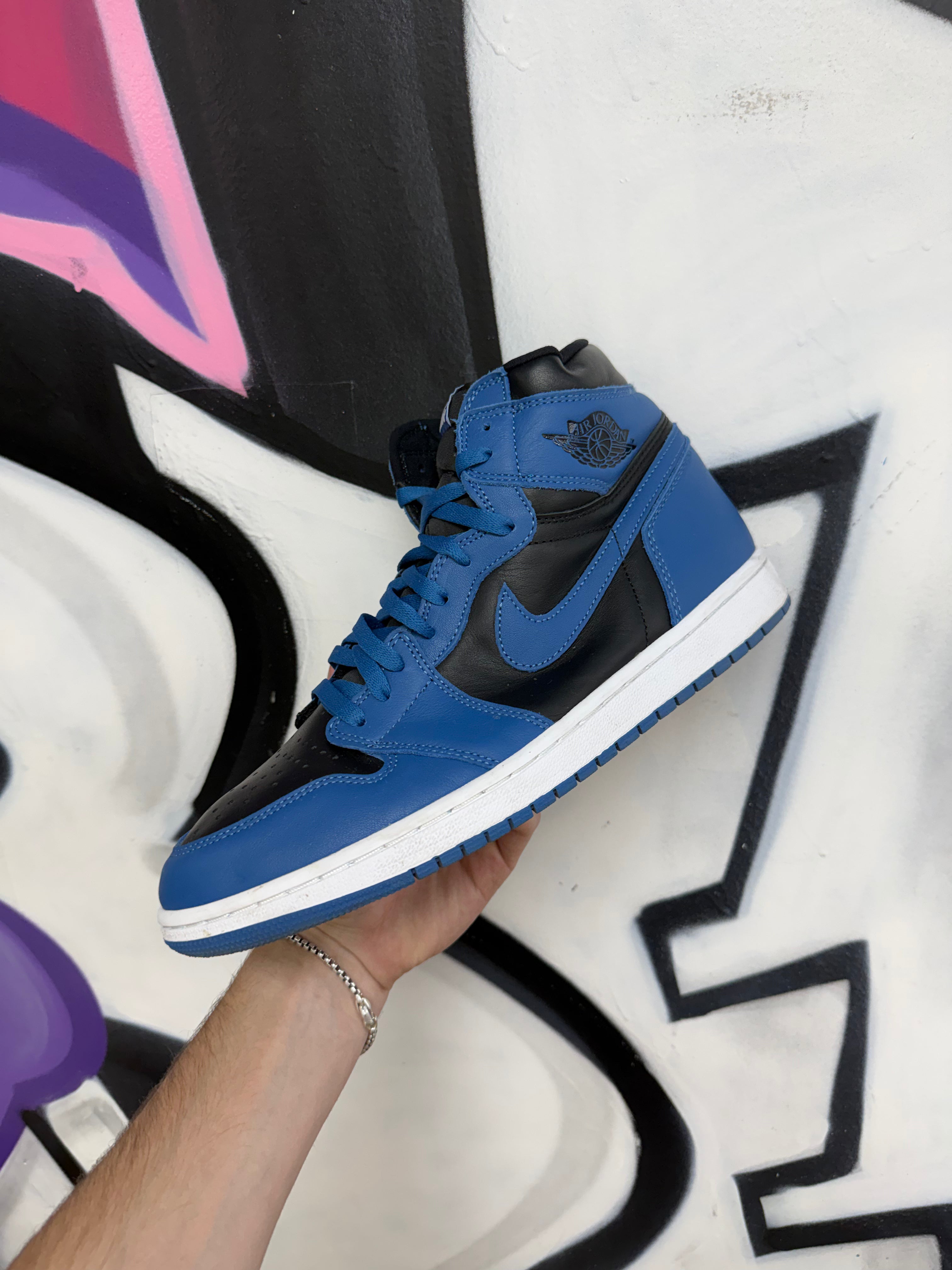 Jordan 1 Dark Marina Blue Sneakers