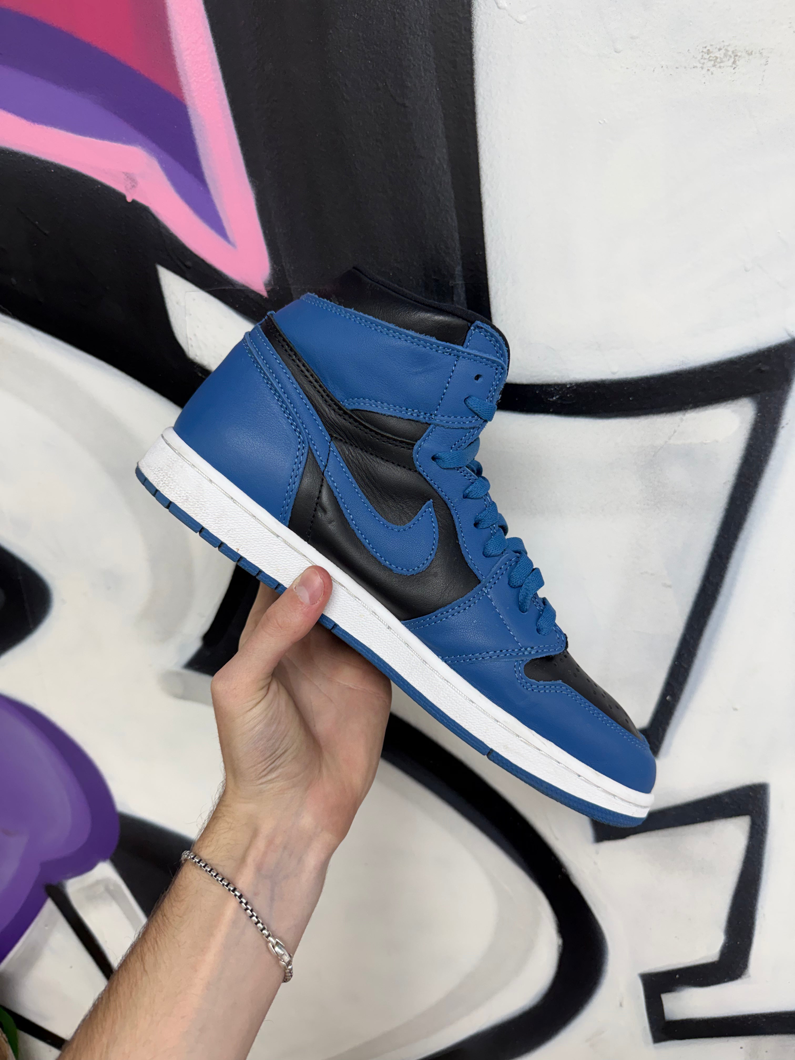 Jordan 1 Dark Marina Blue Sneakers