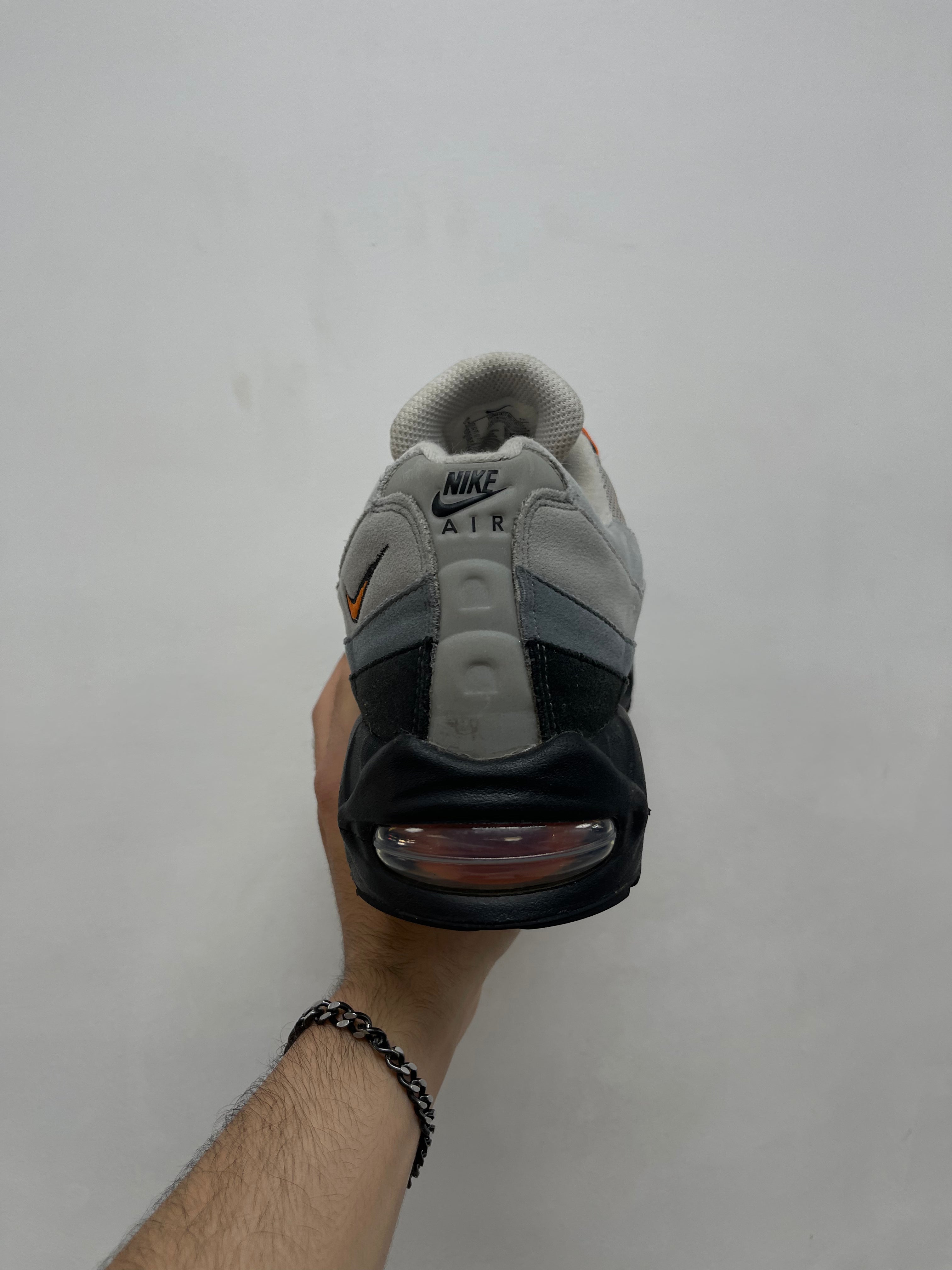 Nike AM95 Mandarin Orange Sneakers