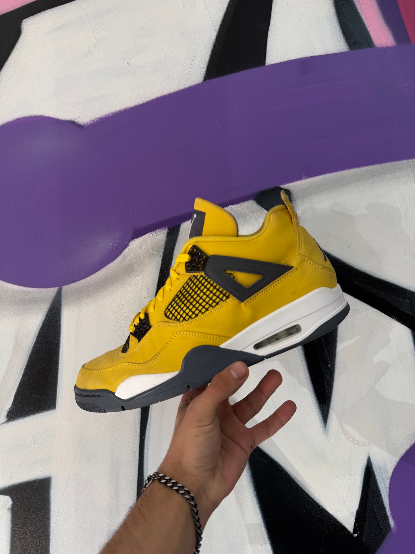 Nike Jordan 4 Lightning Sneaker