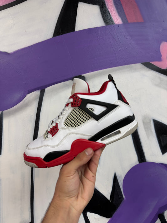 Nike Jordan 4 Fire Red Sneaker