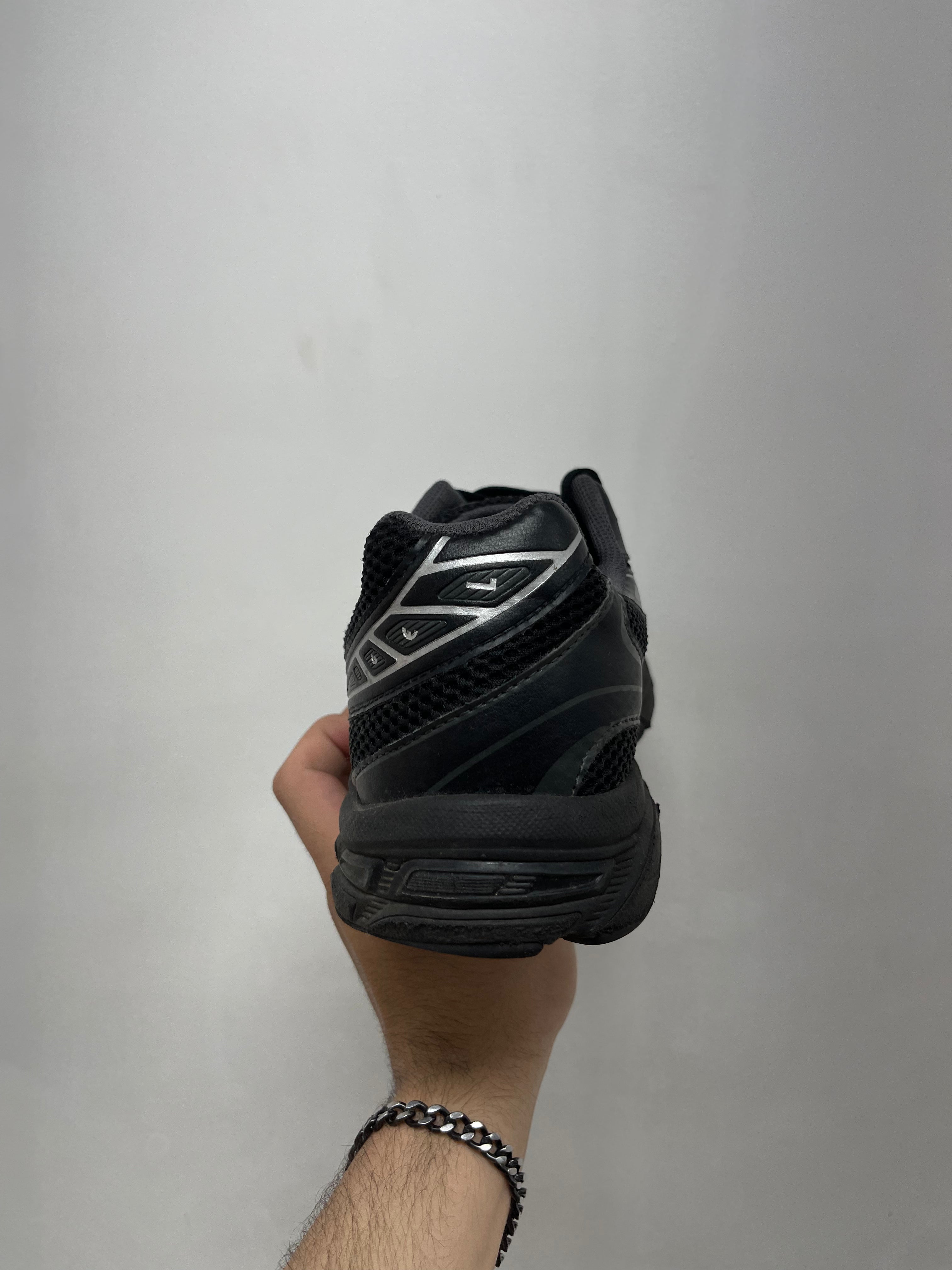 Asics Black Silver Gel-1130 Sneakers