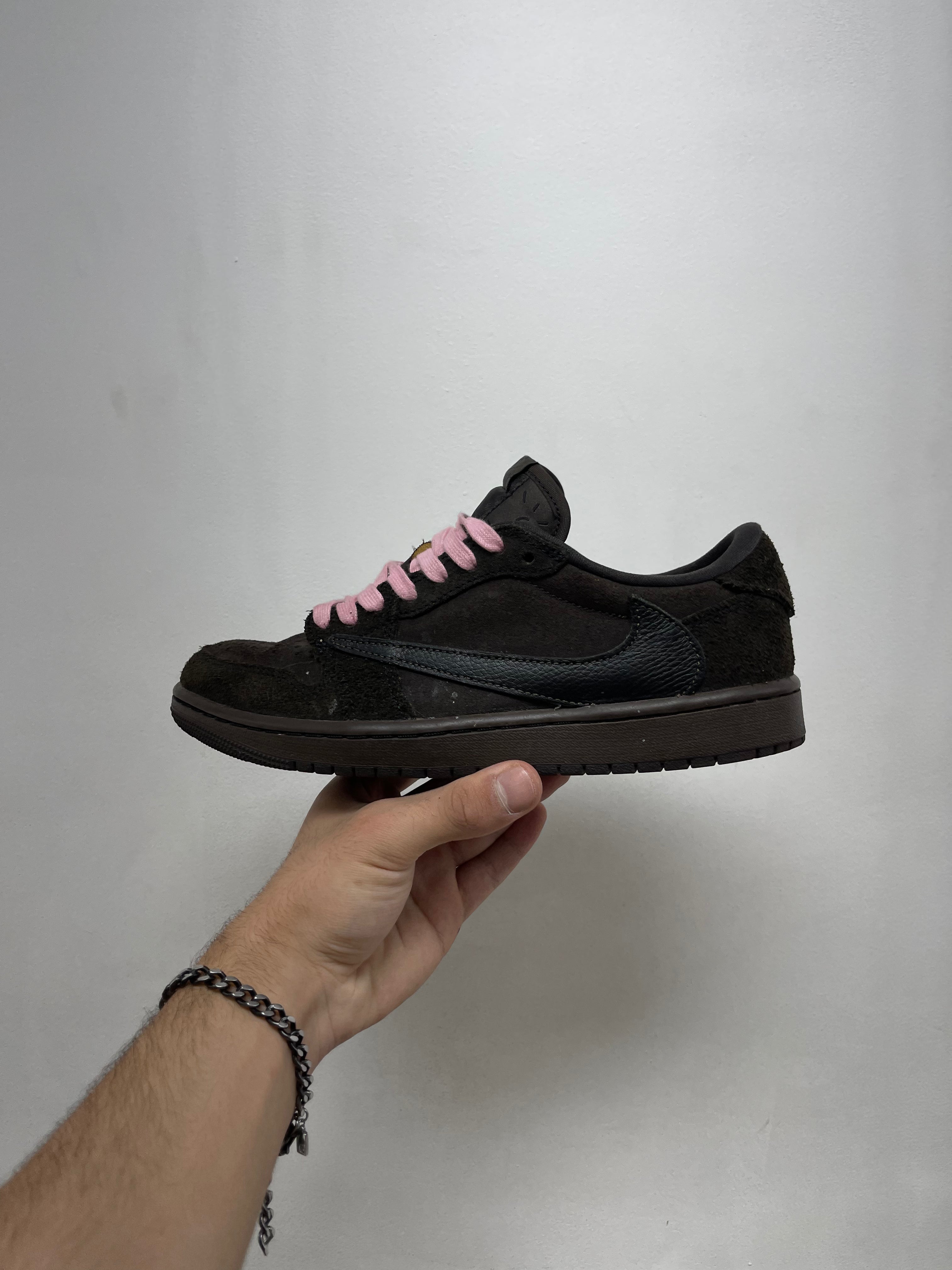 Jordan 1 Low Travis Scott Brown Velvet Sneakers