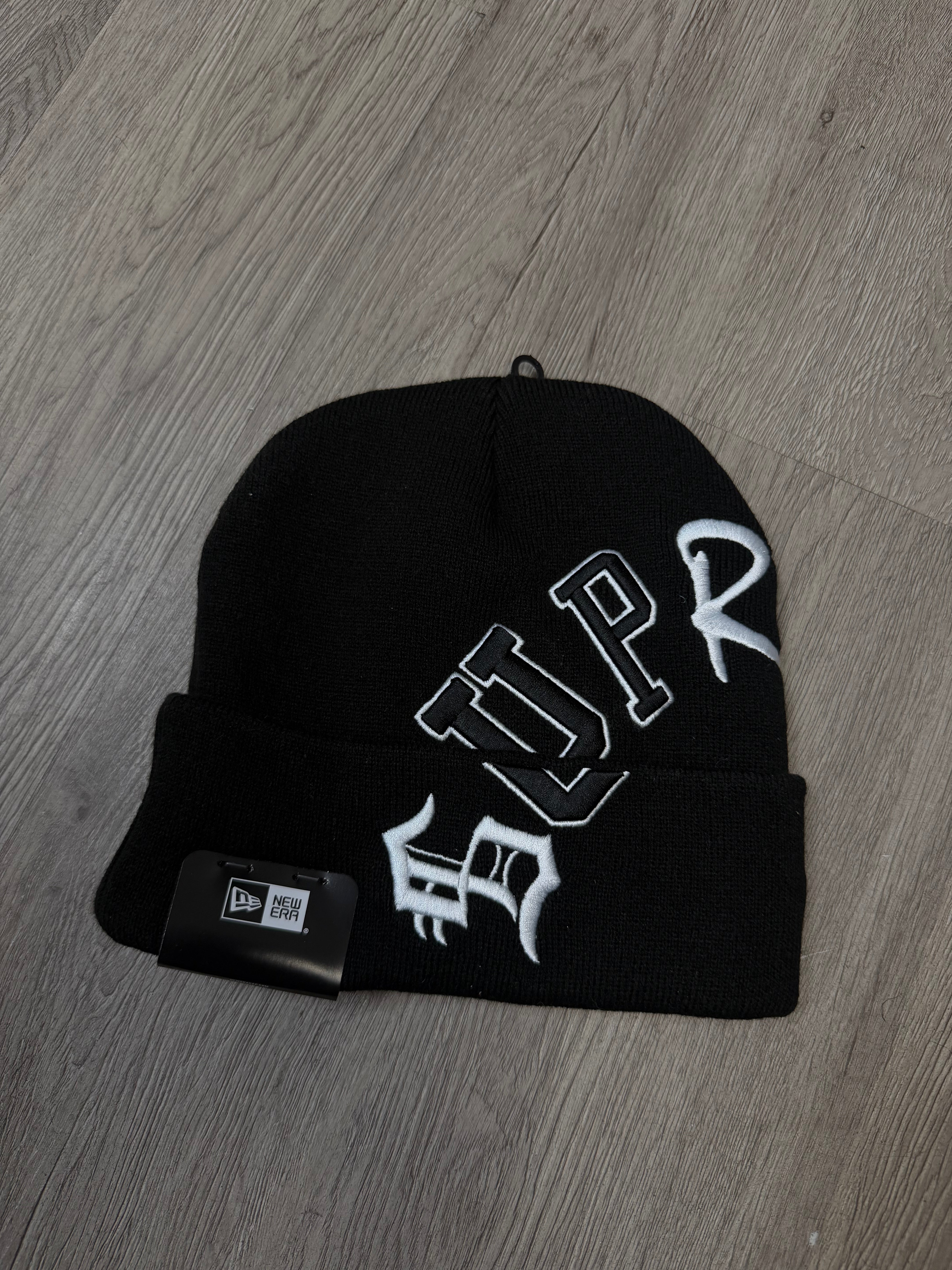 Supreme Black New Era Arc Beanie