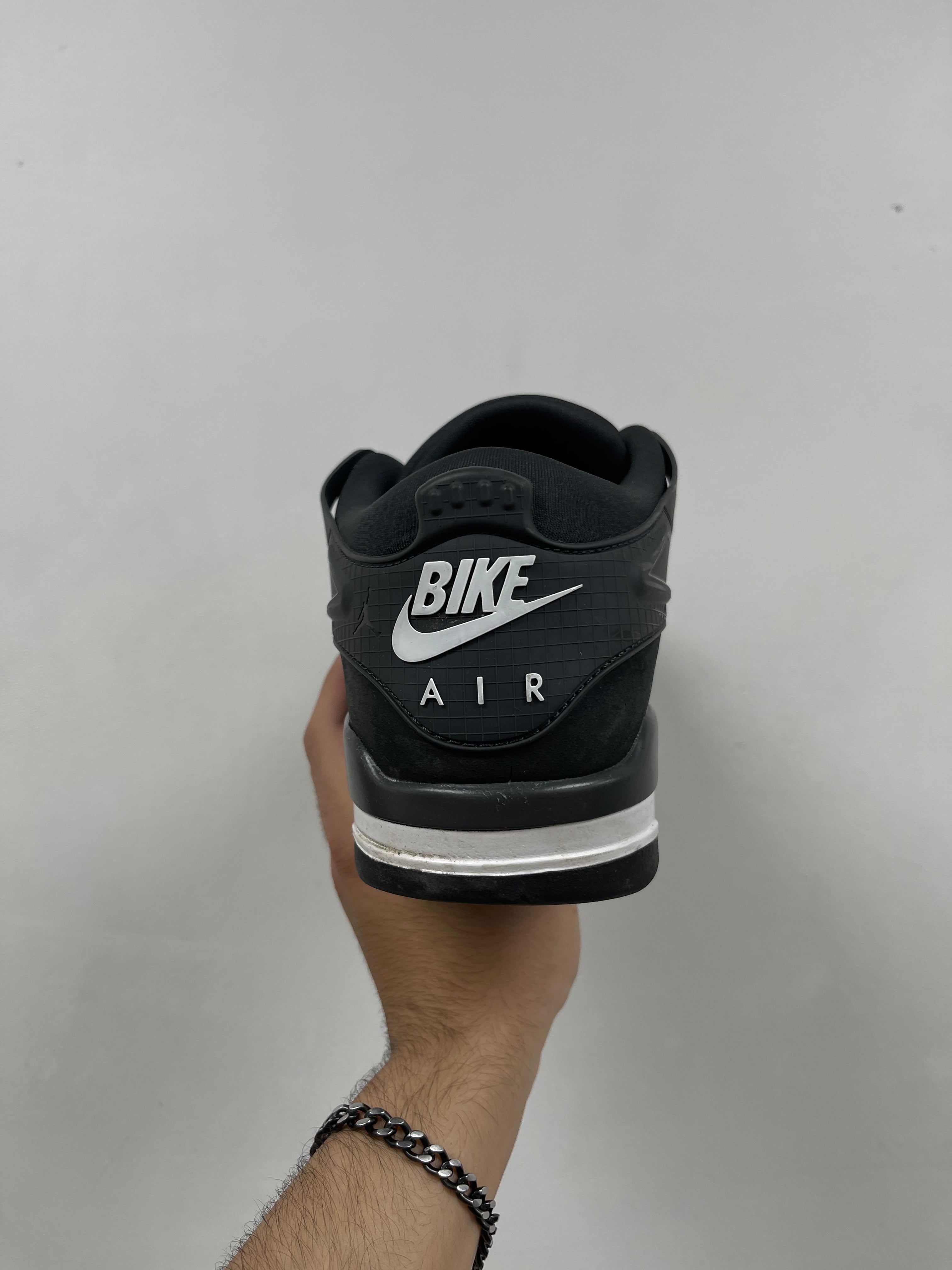 Jordan 4 Nigel Sylvester Driveway Sneakers