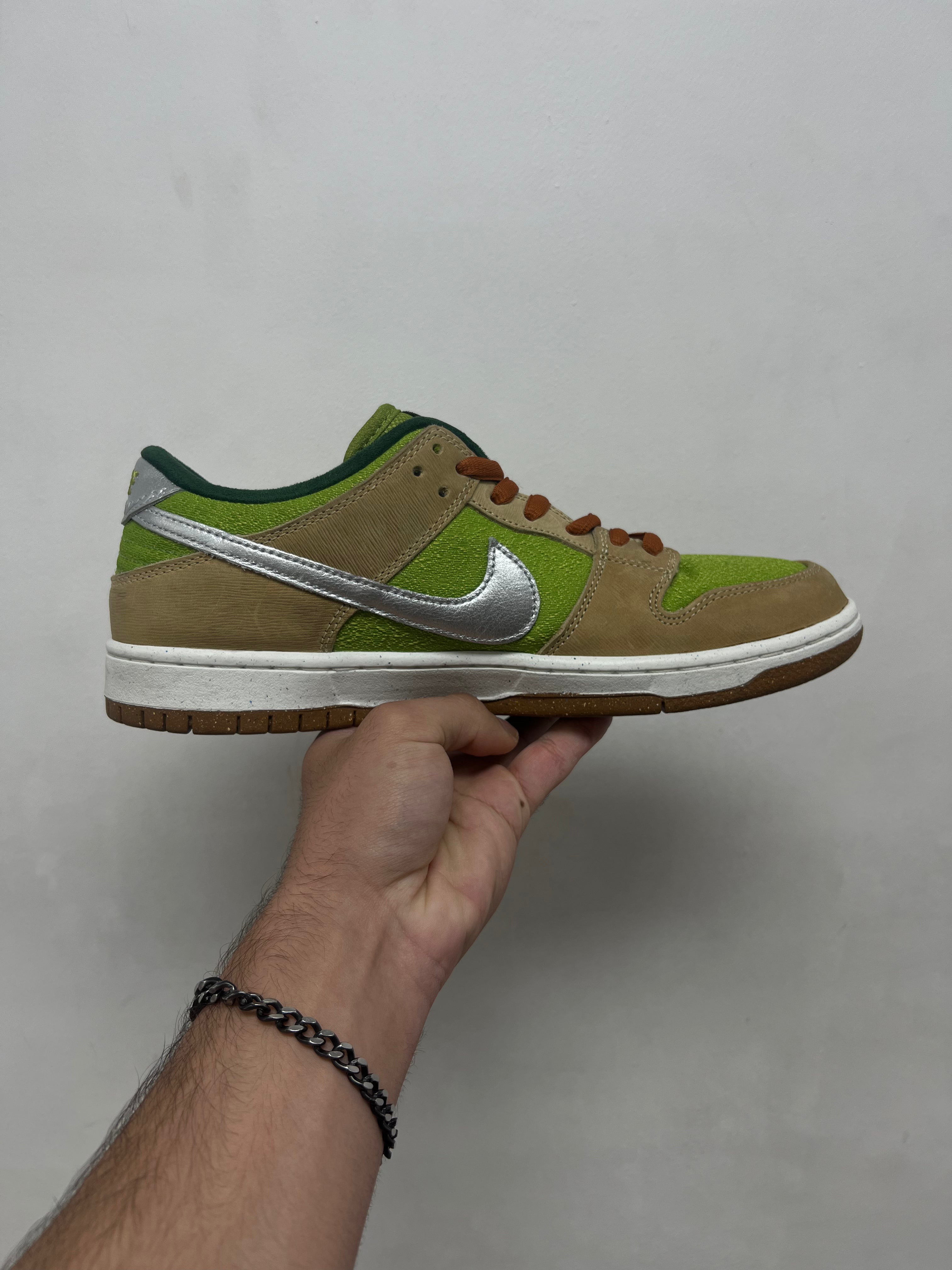 Nike SB Dunk Low Escargot Sneakers