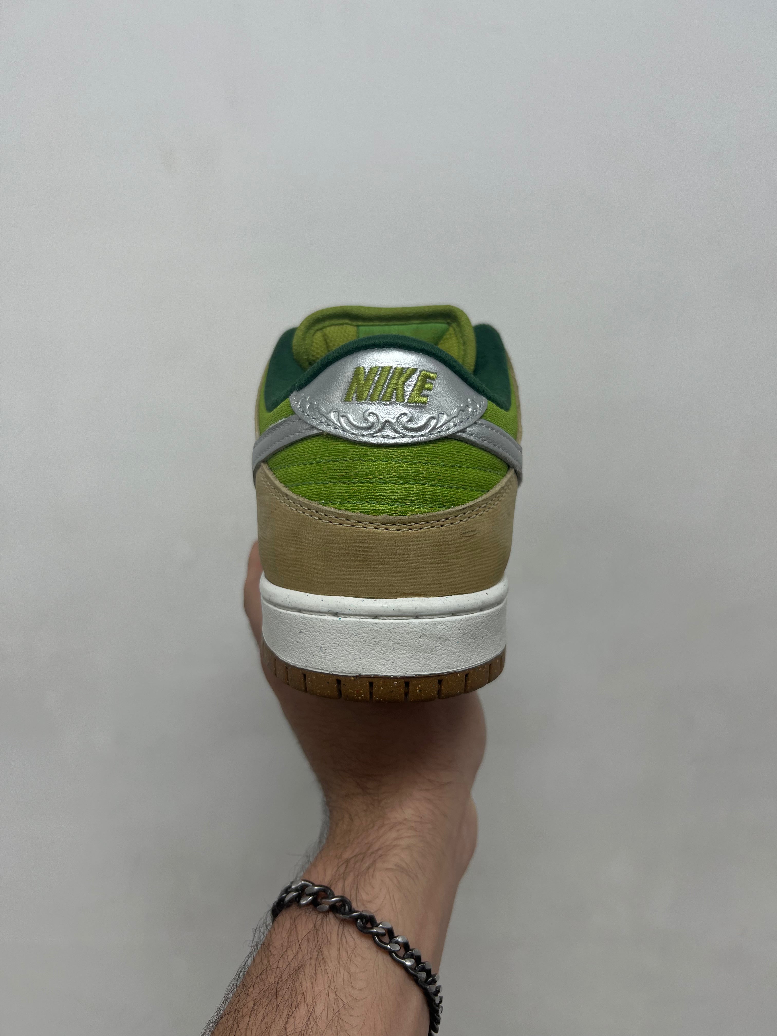 Nike SB Dunk Low Escargot Sneakers
