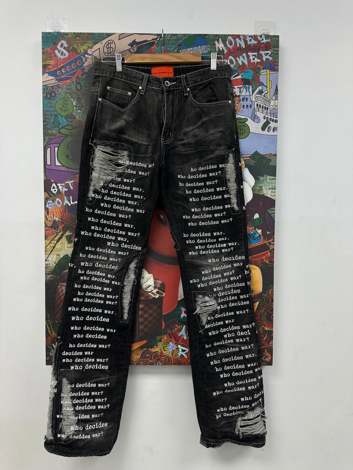 WDW Scripture Denim Black  Used 30 N/A