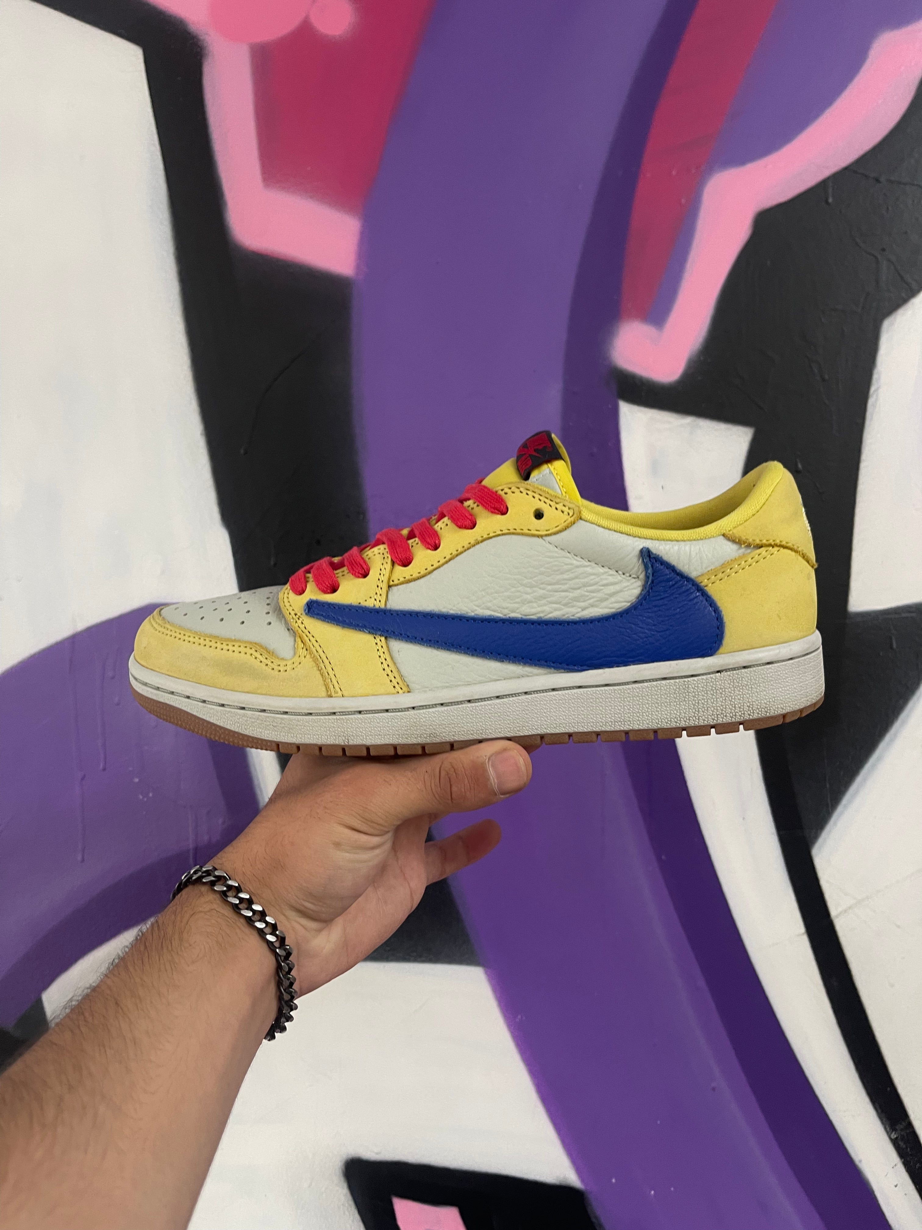 Jordan 1 Low Travis Scott Canary Yellow Sneakers