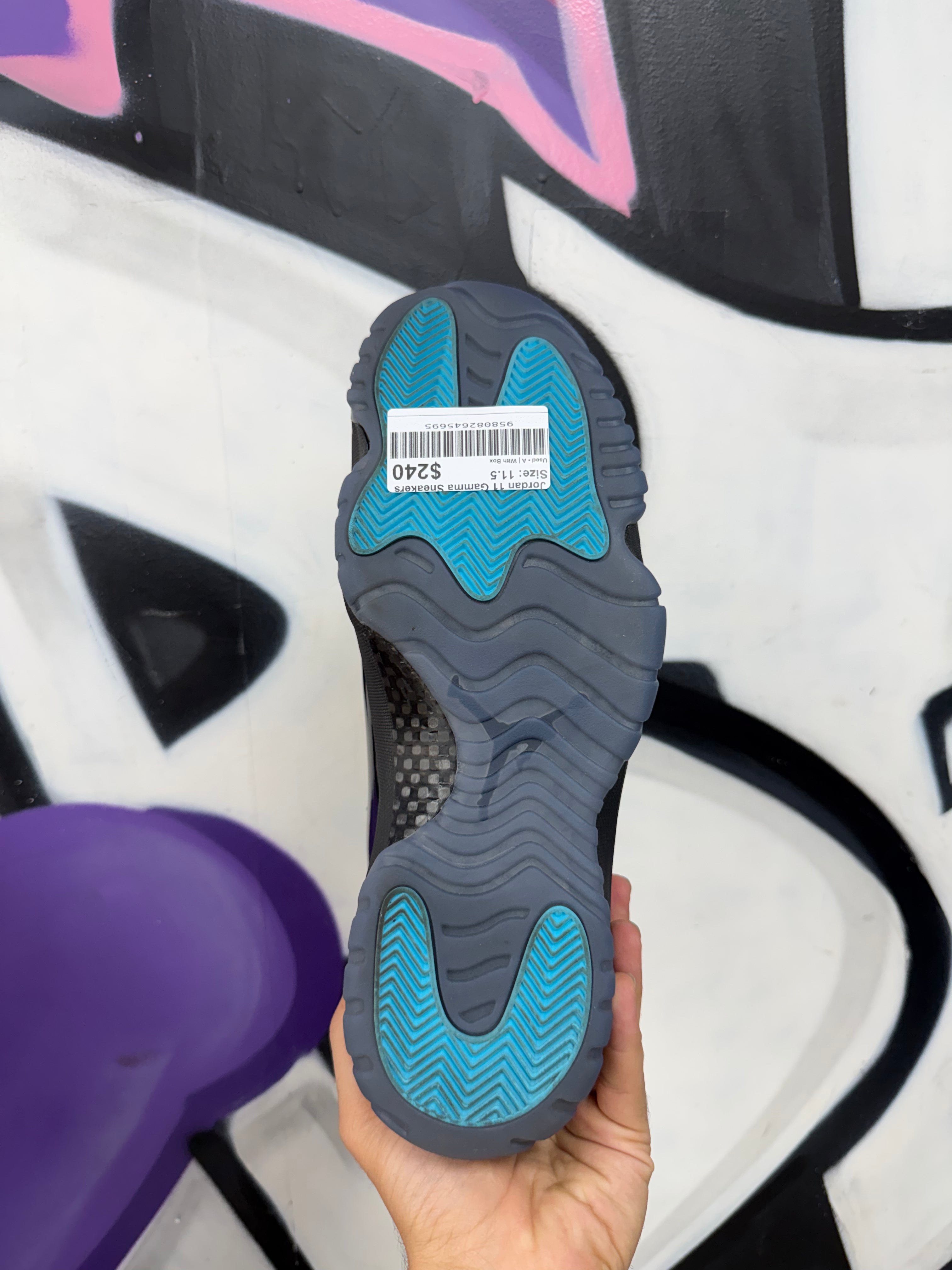 Jordan 11 Gamma Sneakers