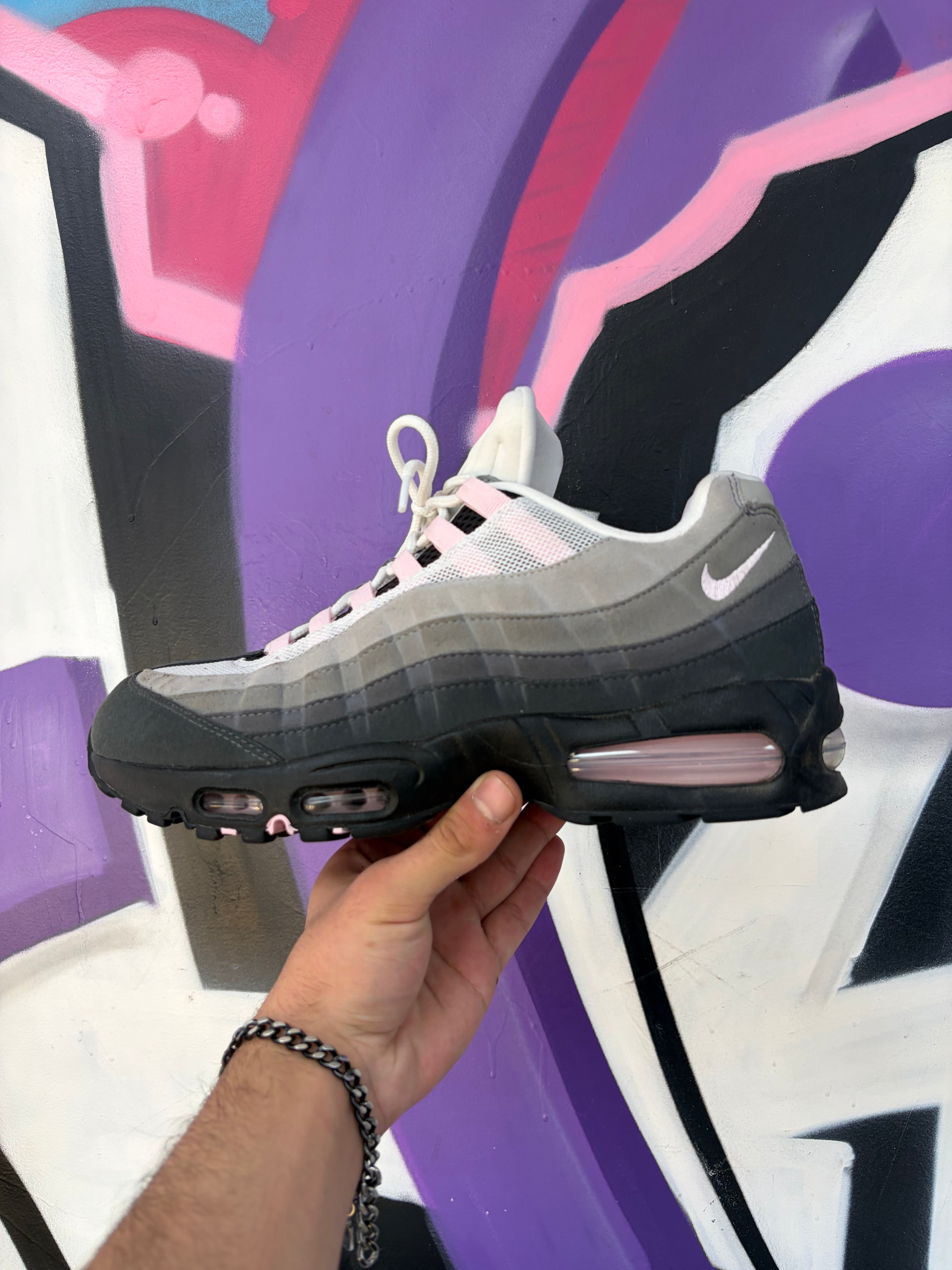 Nike AM95 Soft Pink Sneakers