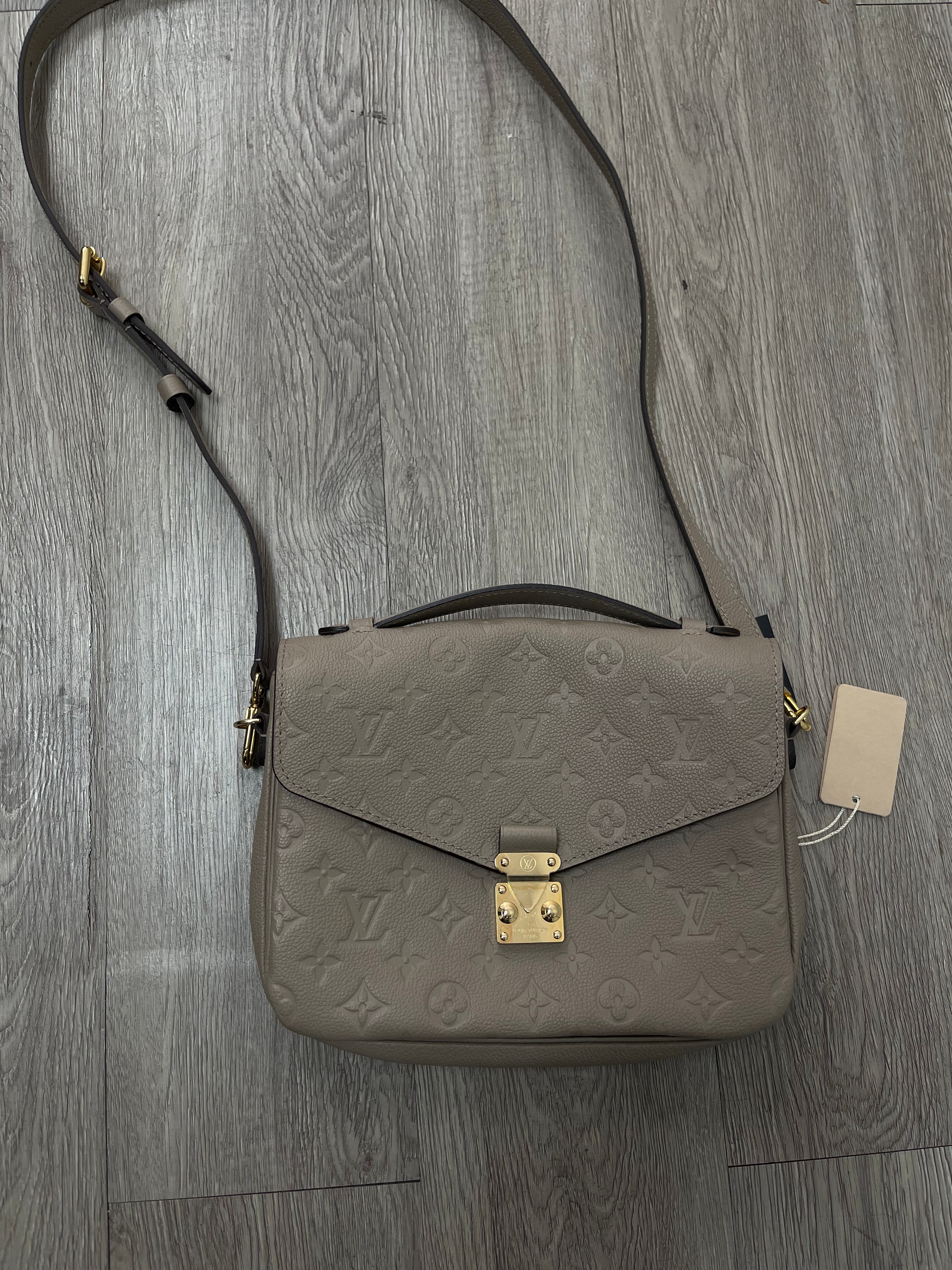 Louis Vuitton Beige Metis Pouchette Bag