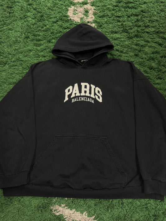 Balenciaga Paris Hoodie Used 5 (Large) N/A