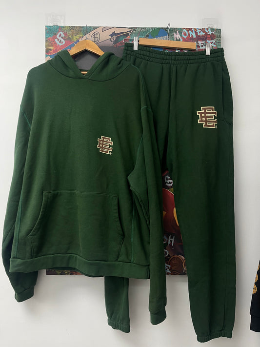 EE Sweatsuit Green Brown Used