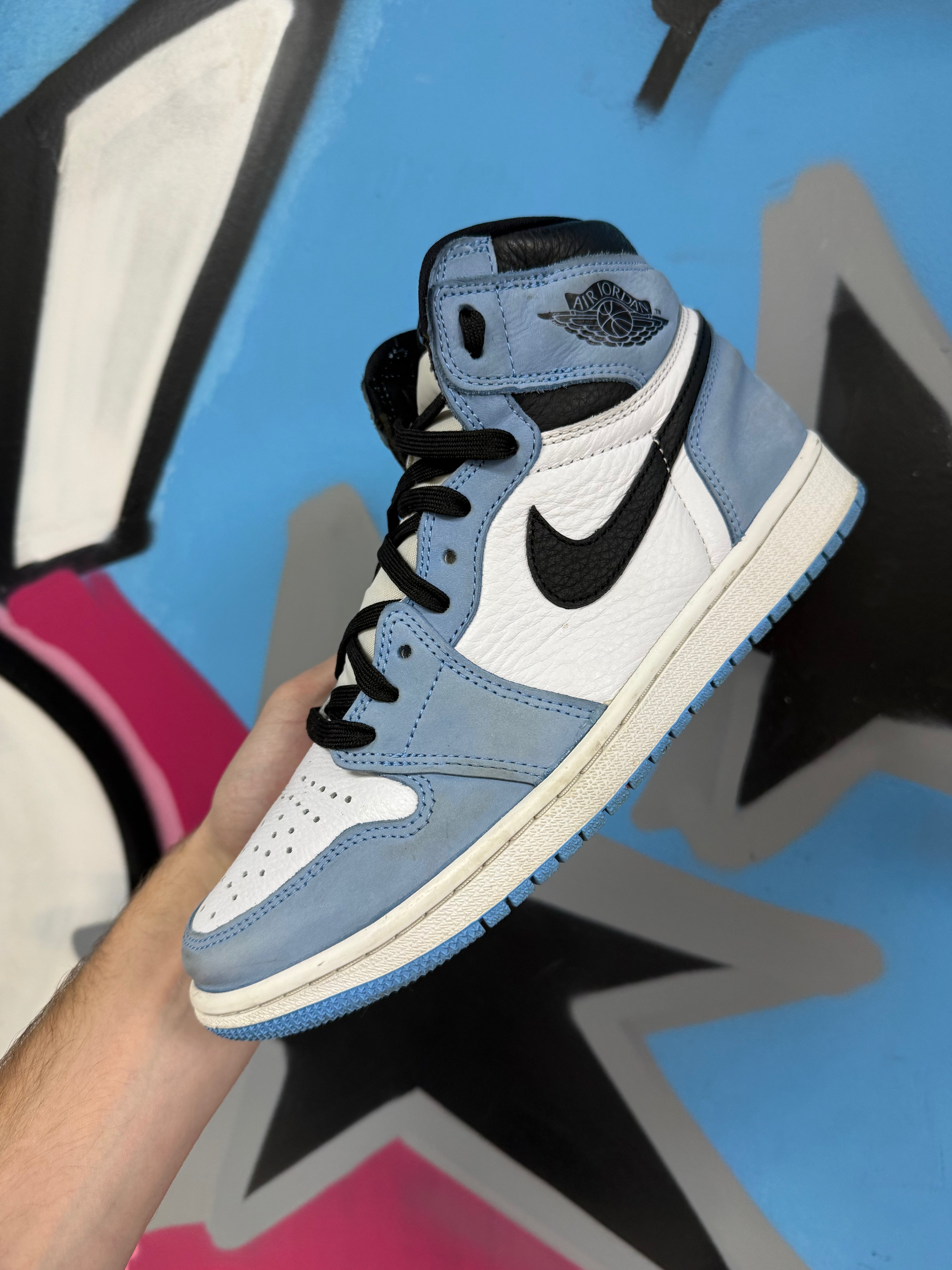 Jordan 1 University Blue Sneakers