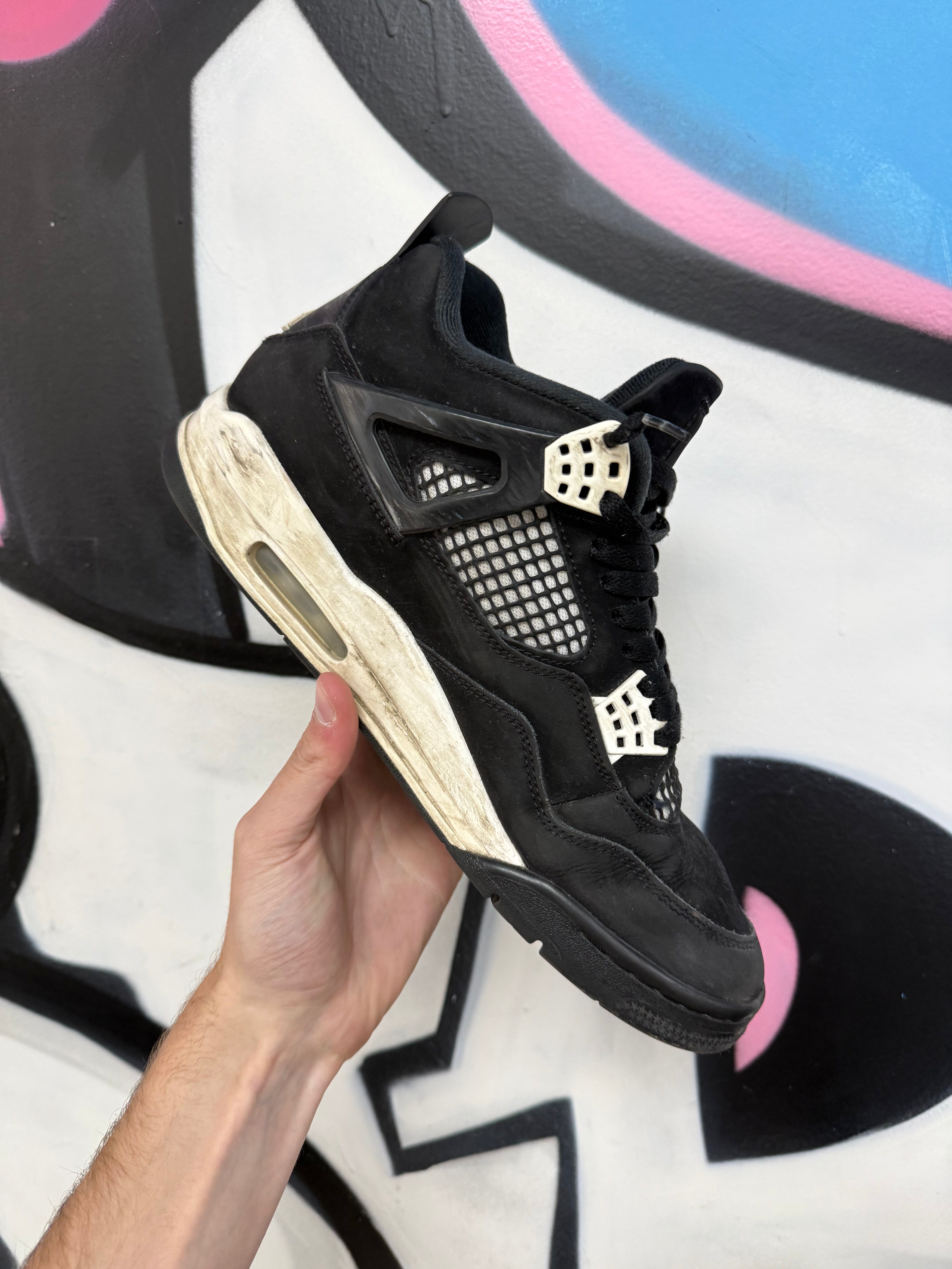 Jordan 4 White Thunder Sneakers