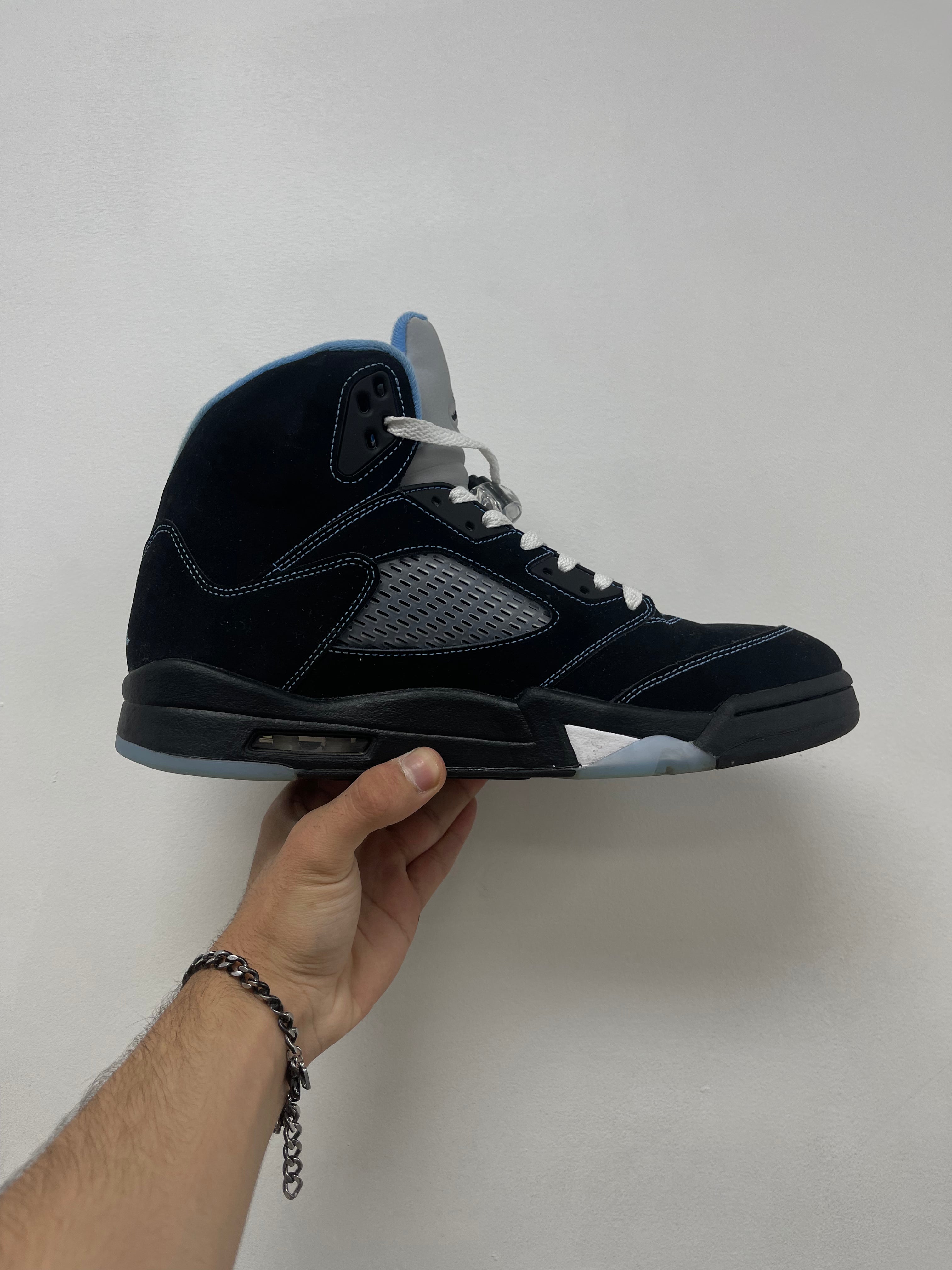Jordan 5 University Blue Sneakers