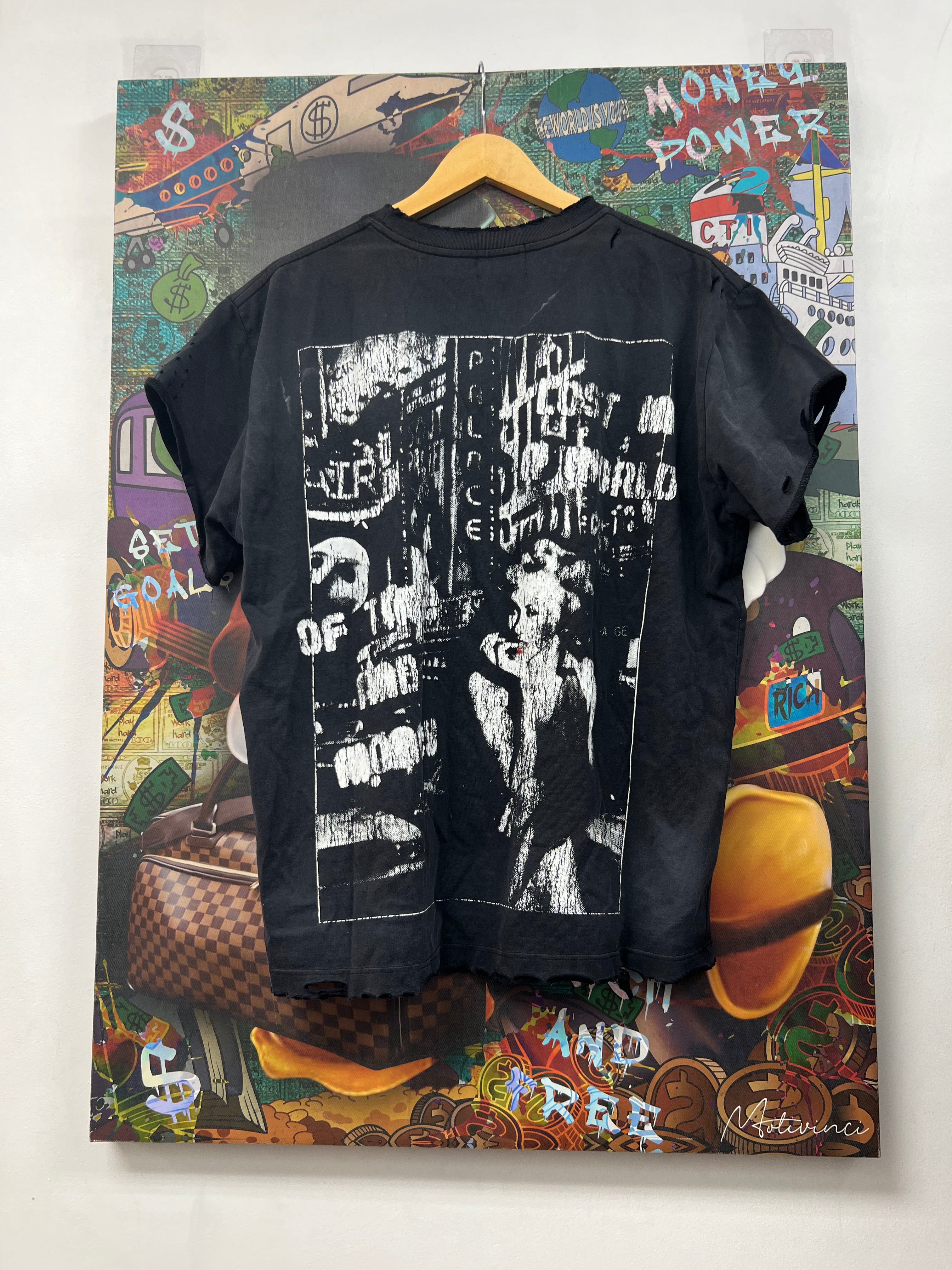 Lost Intricacy Kiss Rhinestone Tee