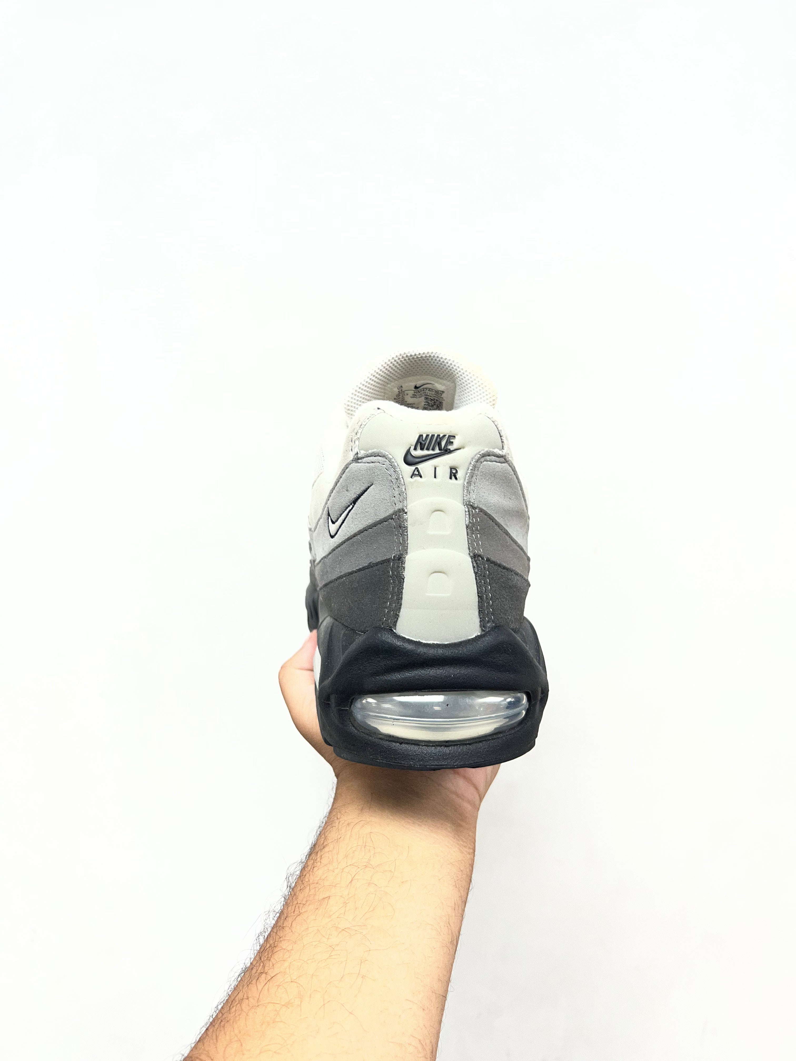Nike AM95 Big Bubble Granite Sneakers