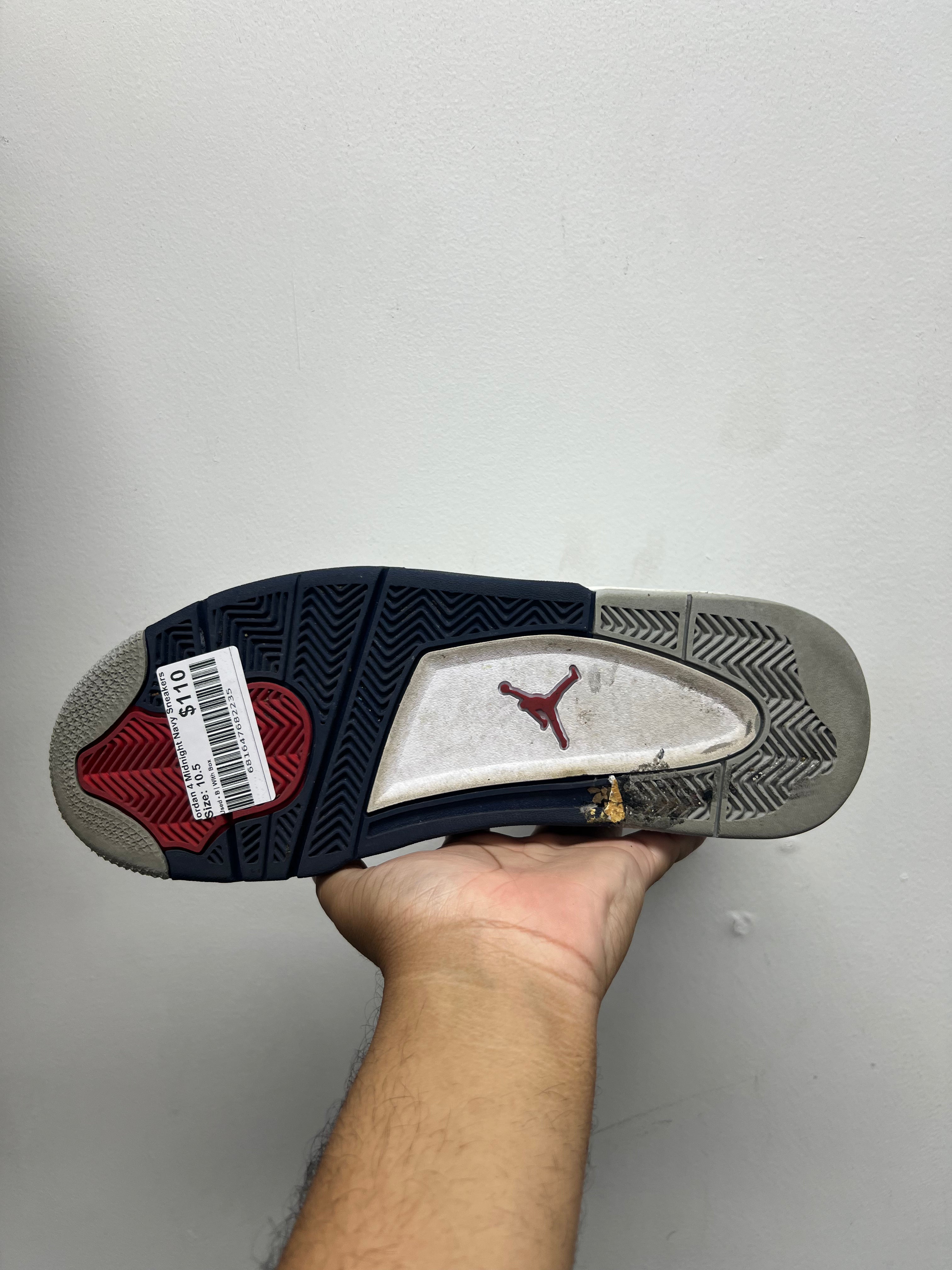 Jordan 4 Midnight Navy Sneakers