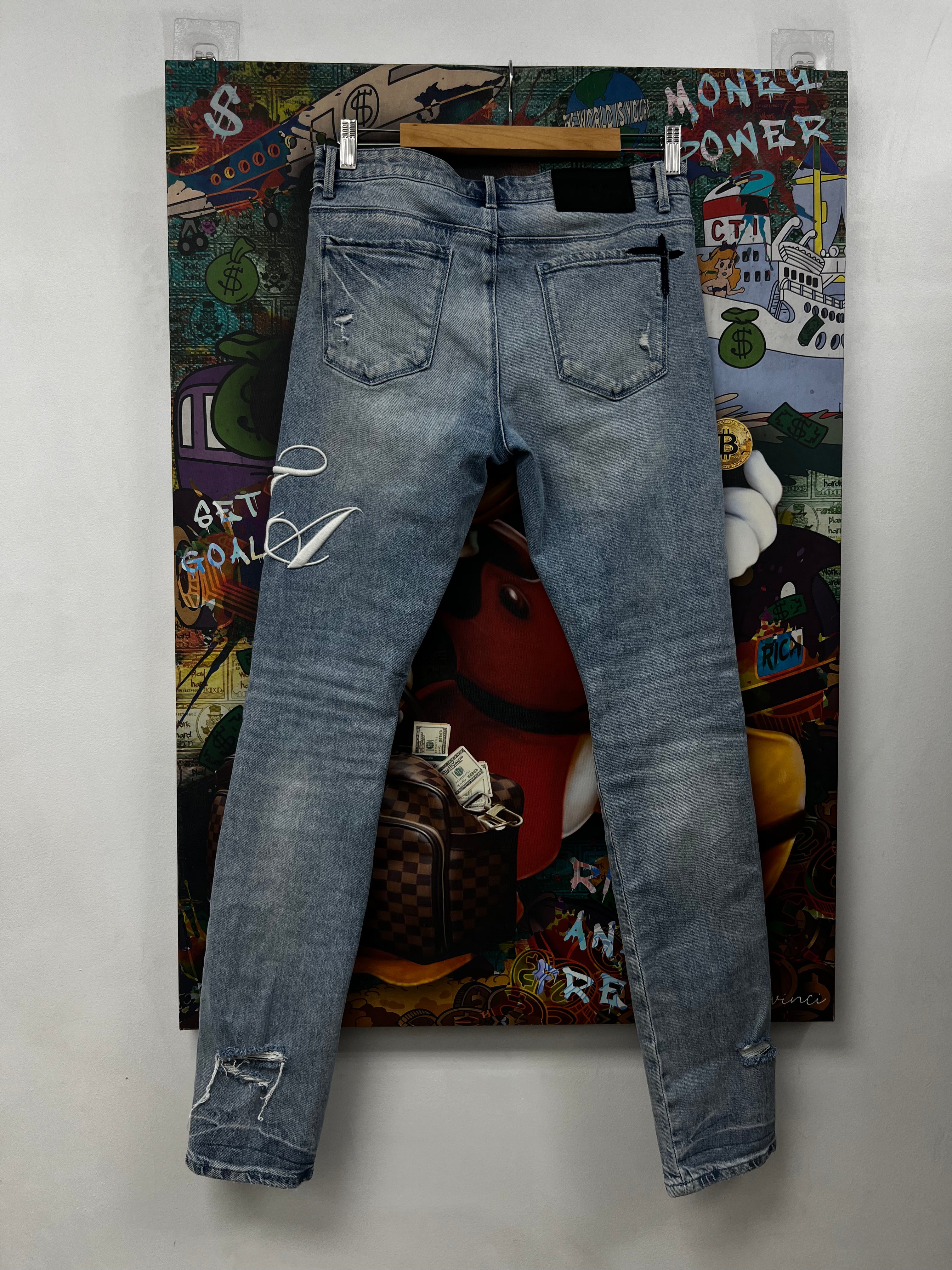 RTA Light Wash Embroiderd Jeans