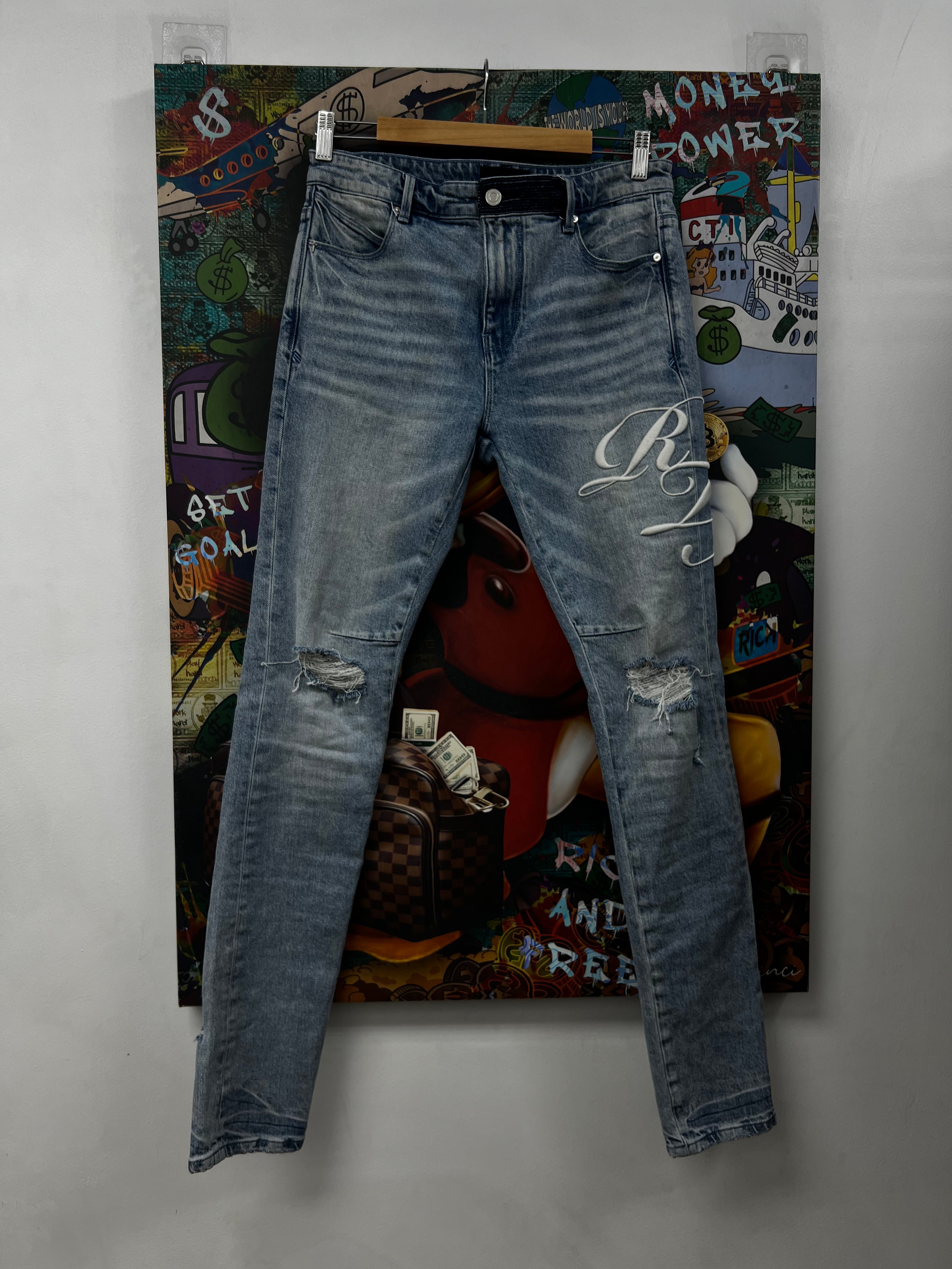 RTA Light Wash Embroiderd Jeans