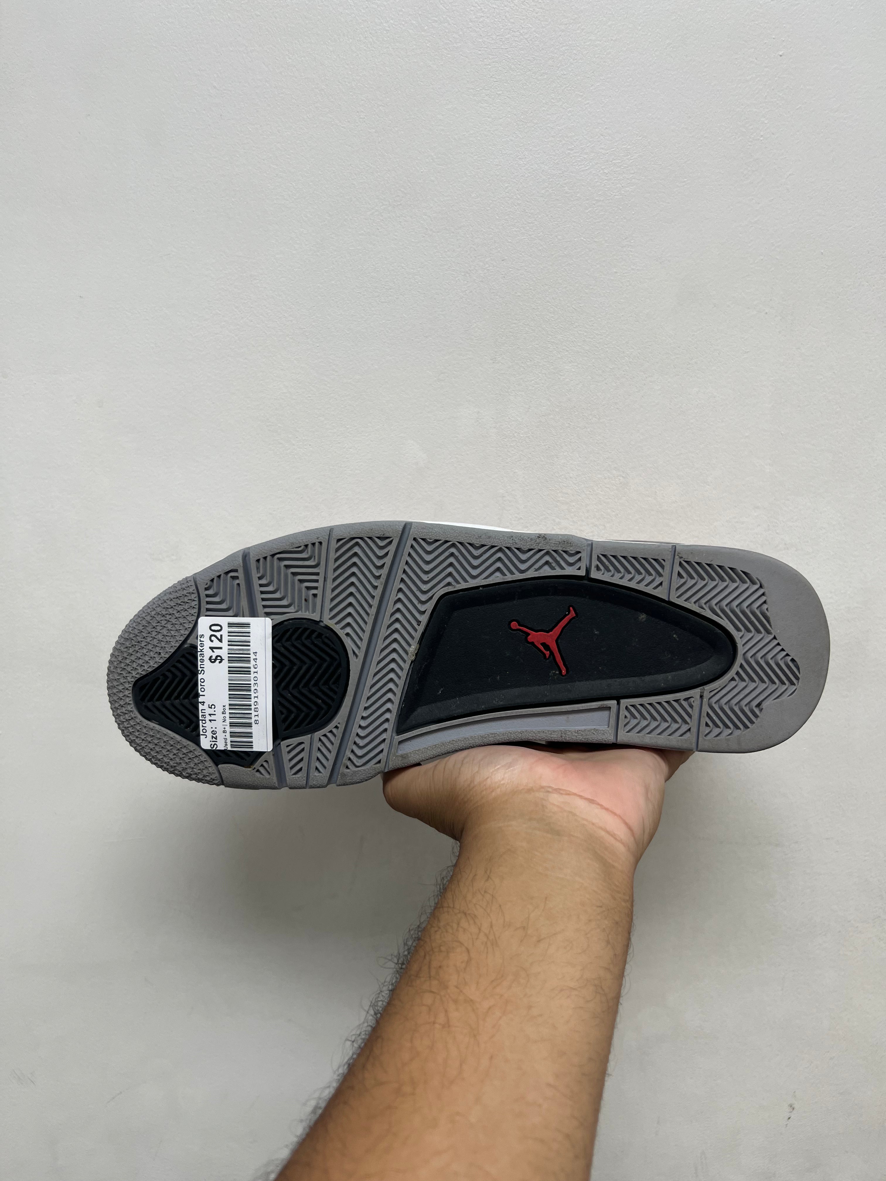 Jordan 4 Toro Sneakers