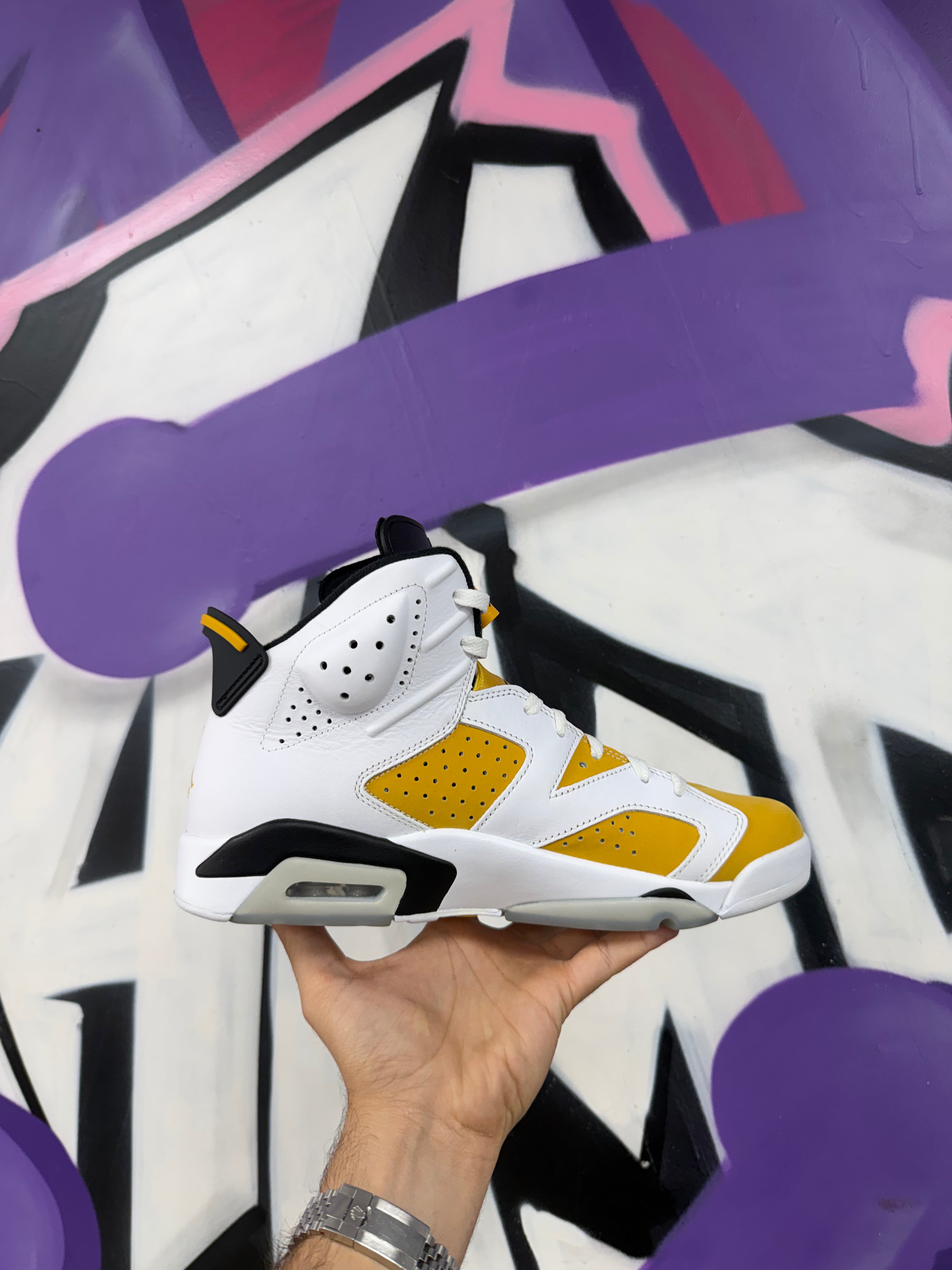 Jordan 6 Yellow Ochre Sneakers