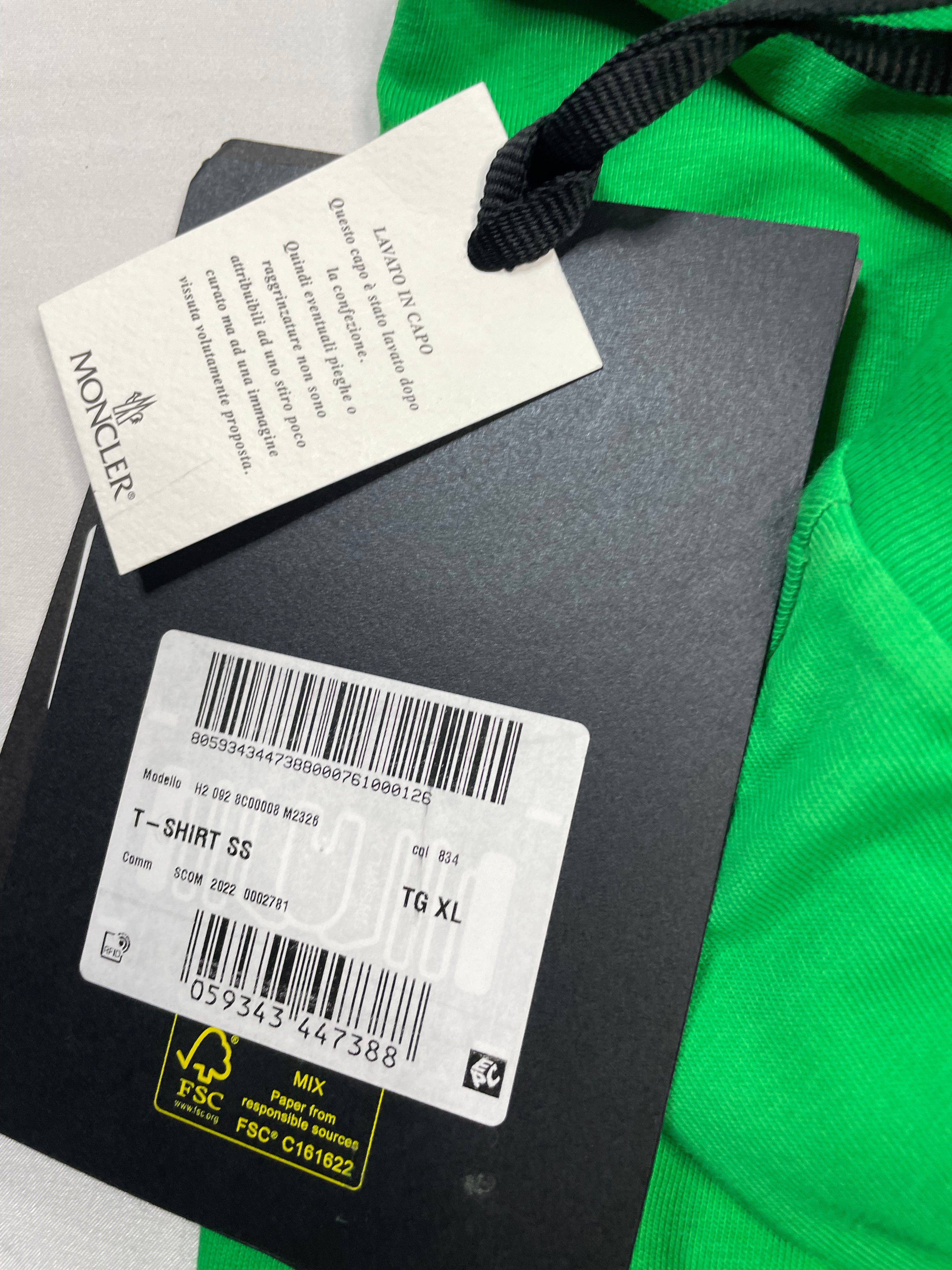 Moncler Tee green Logo Tee size:XL New