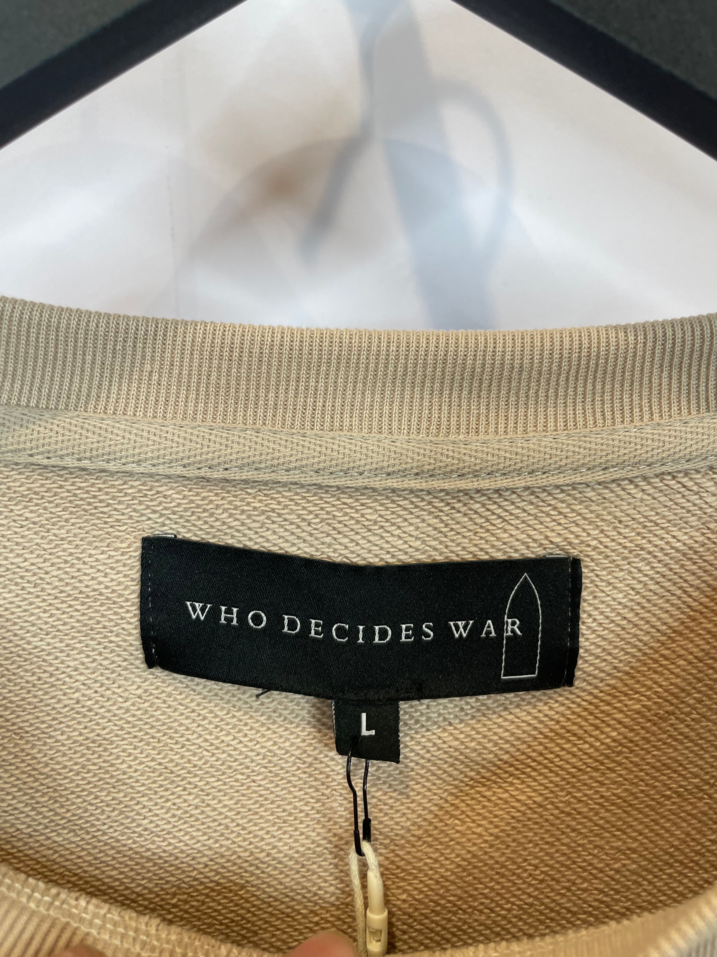 WDW Gift Crewneck Sweater Large