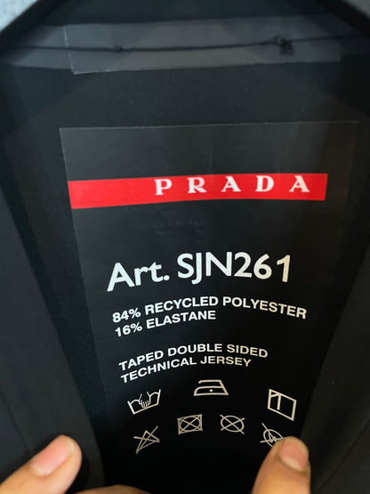 Prada Crewneck Black Red Used Small