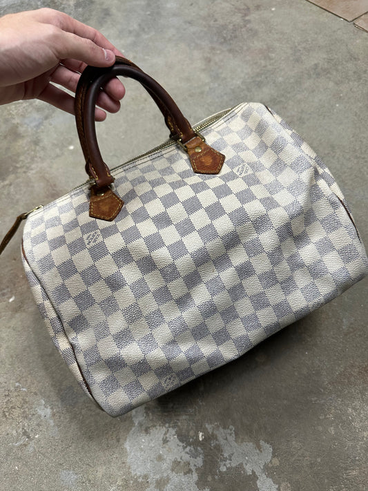 LV Neverfull White OS Used