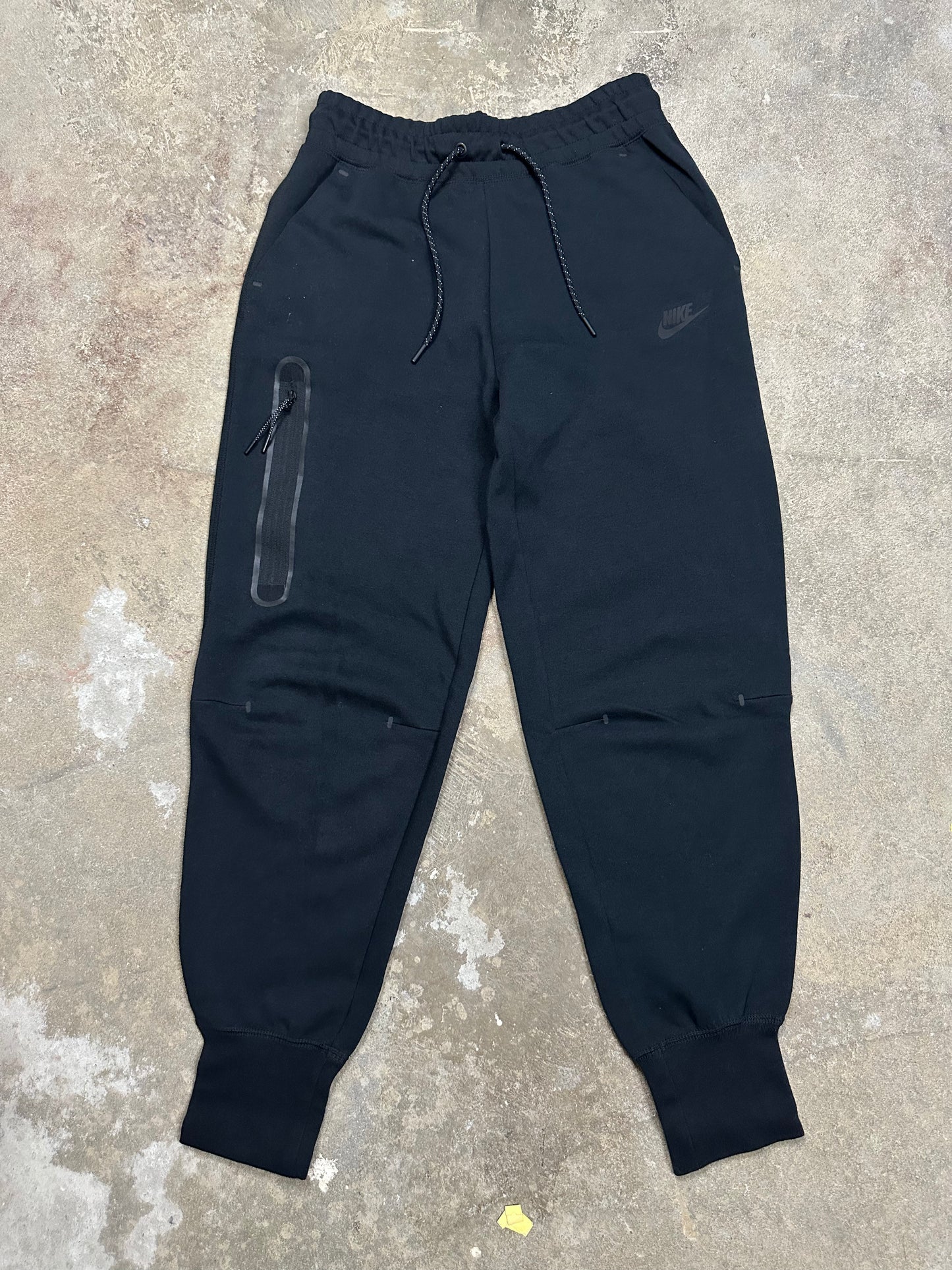 Nike Tech Sweats Black (FEMALES) New Small With Tags