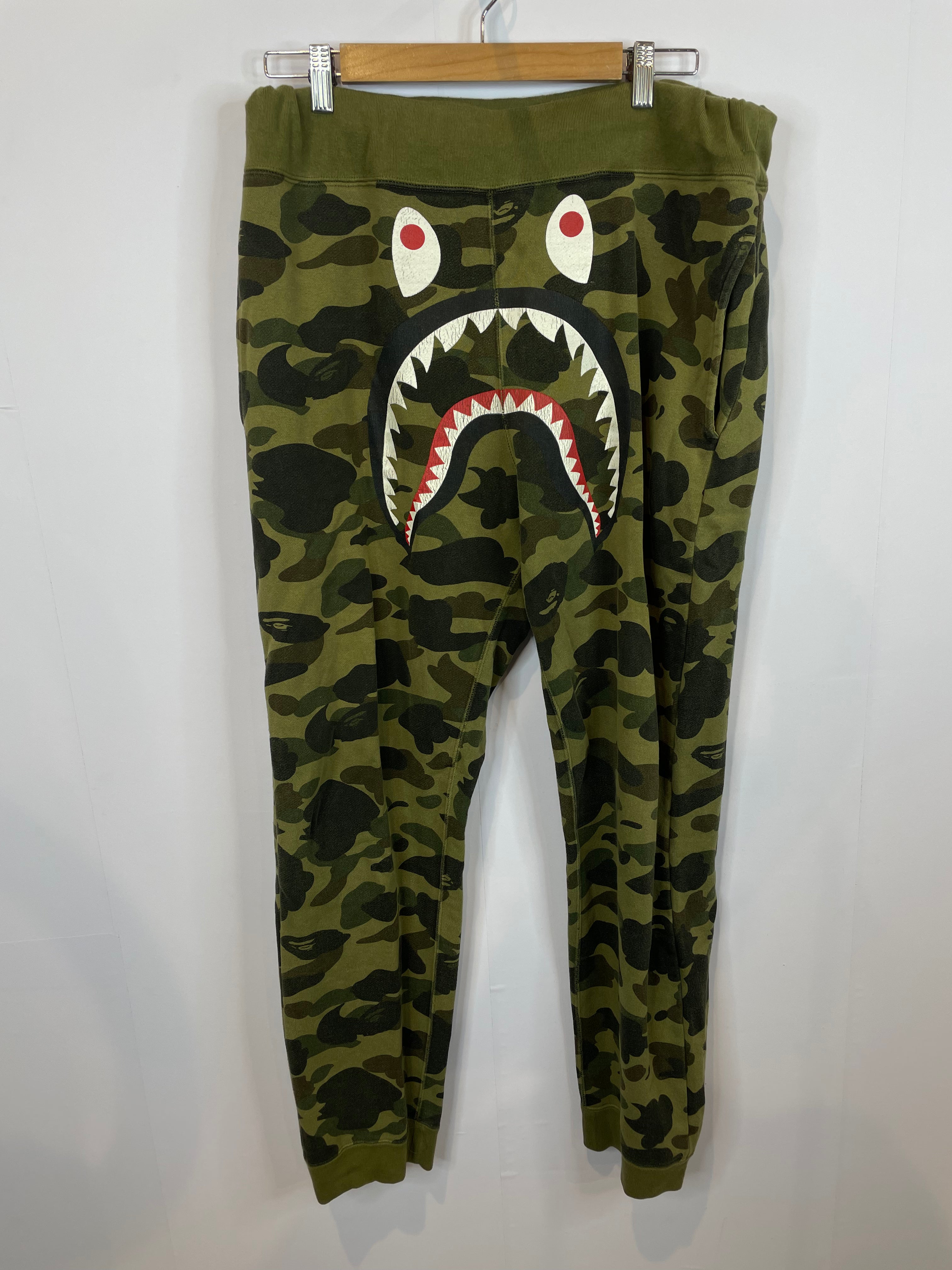 BAPE Shark Sweats Duck Camo Used XXL
