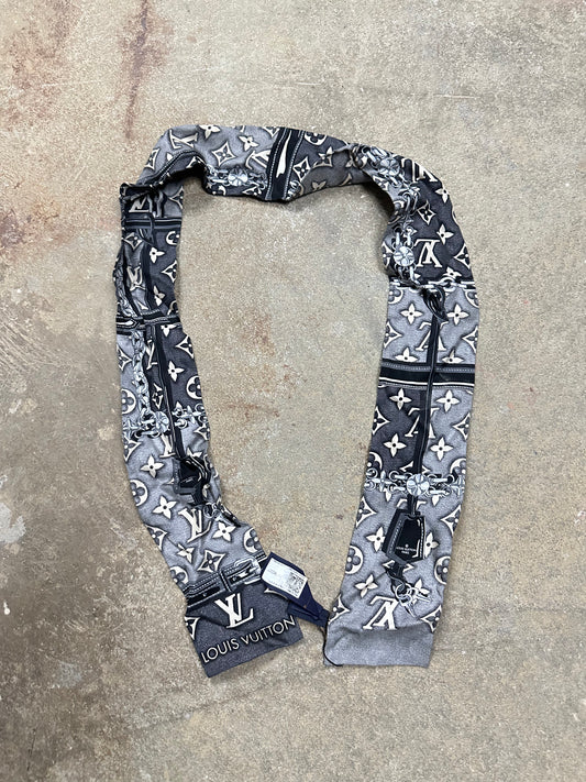 LV Monogram Scarf OS Used