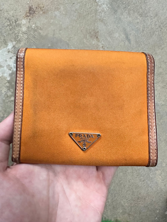 Prada Wallet Orange Used OS