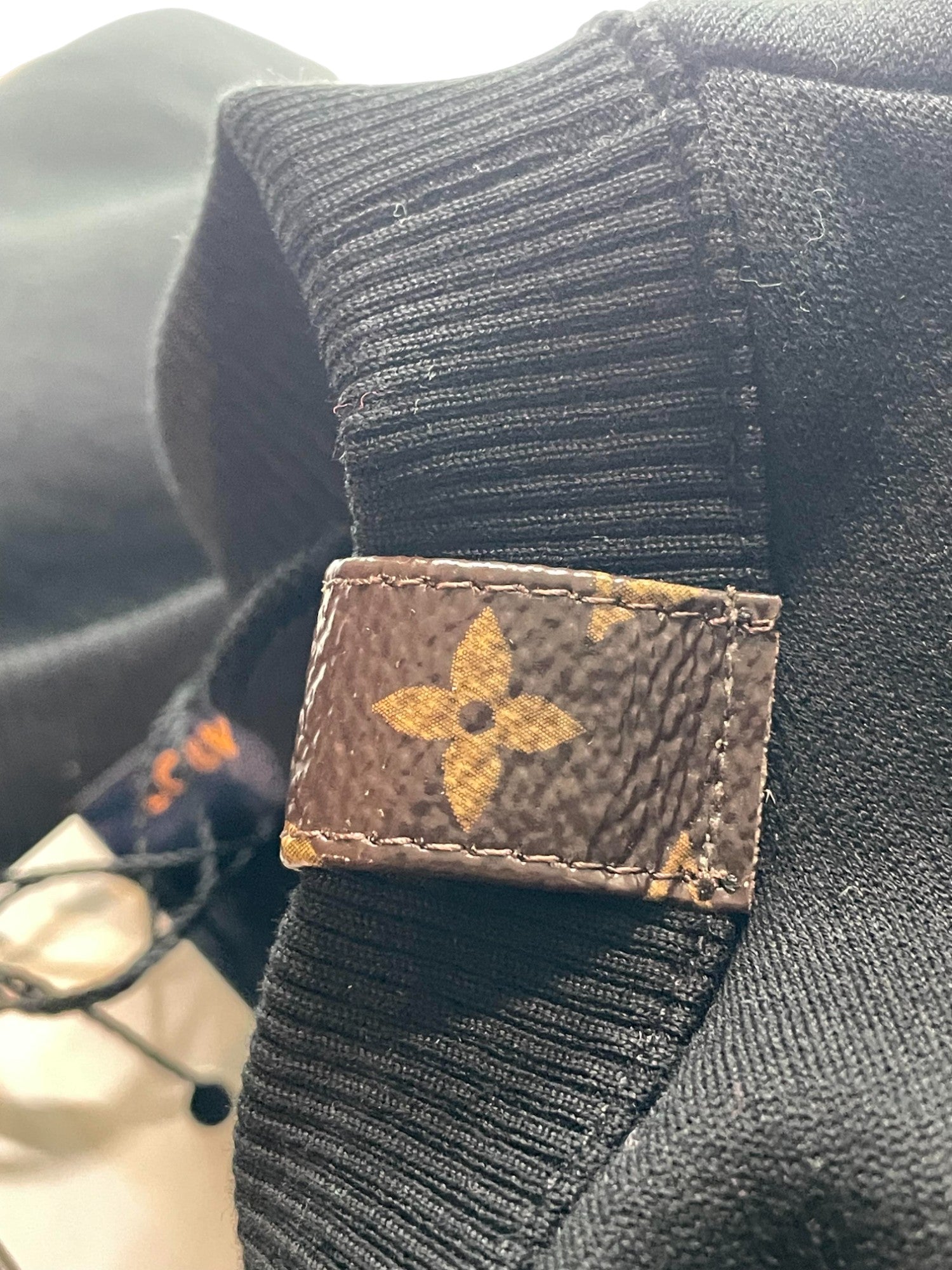 Louis Vuitton Crewneck Black Uniform