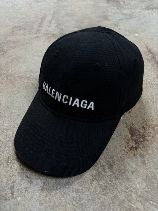 Balenciaga Cap Black White Used Large