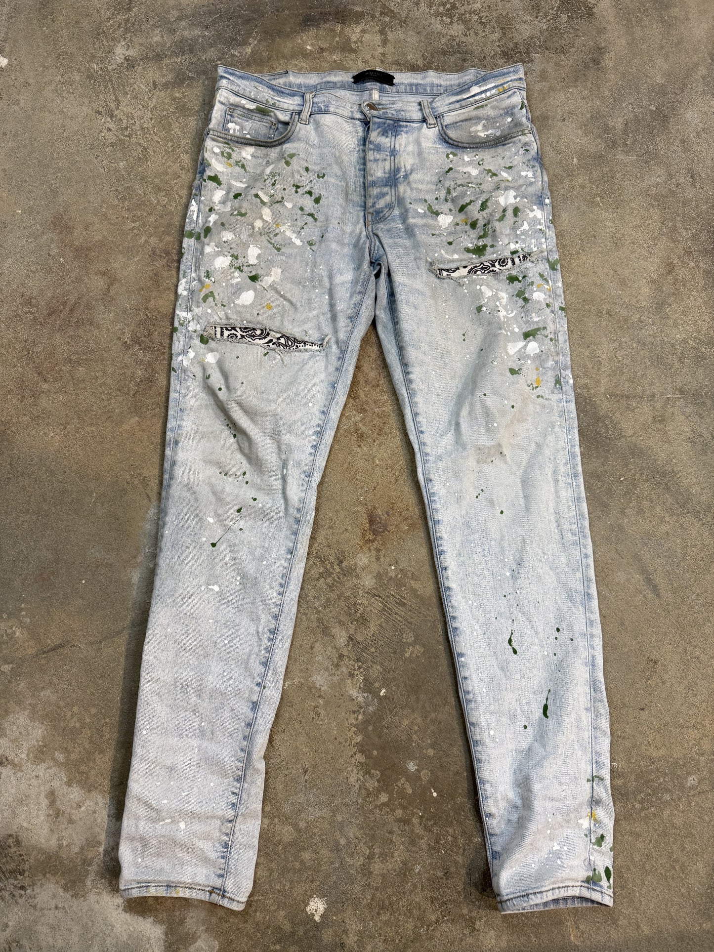 Amiri Paisley Thrasher Light Wash Splatter Used 34