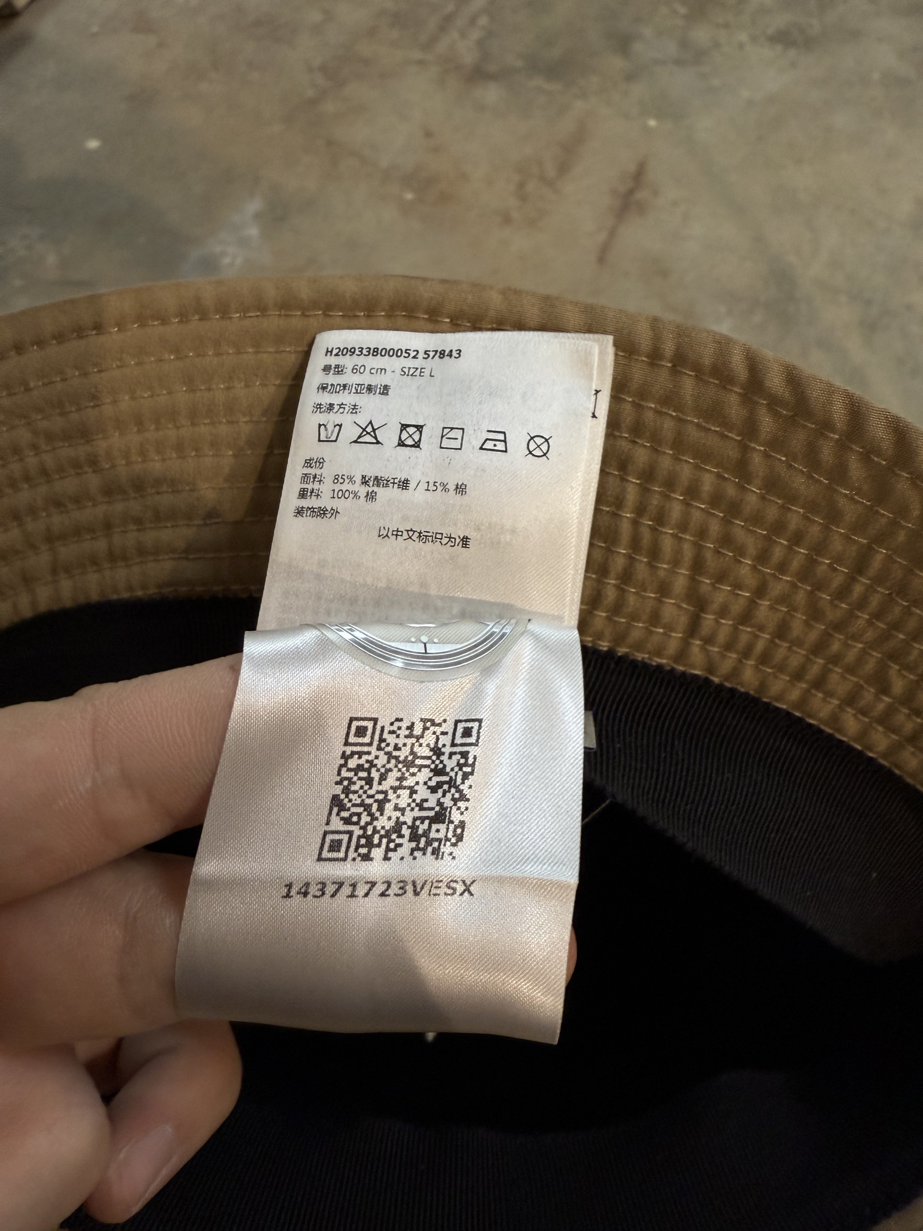 Moncler Bucket Hat Tan Used Large