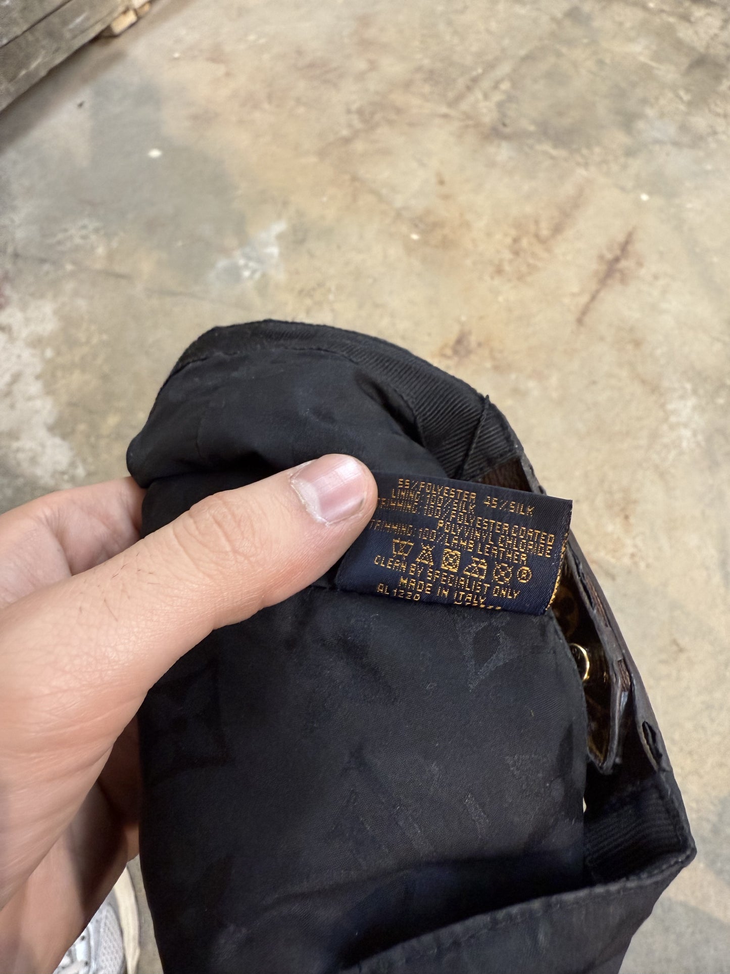 LV Hat Black Brown Used OS