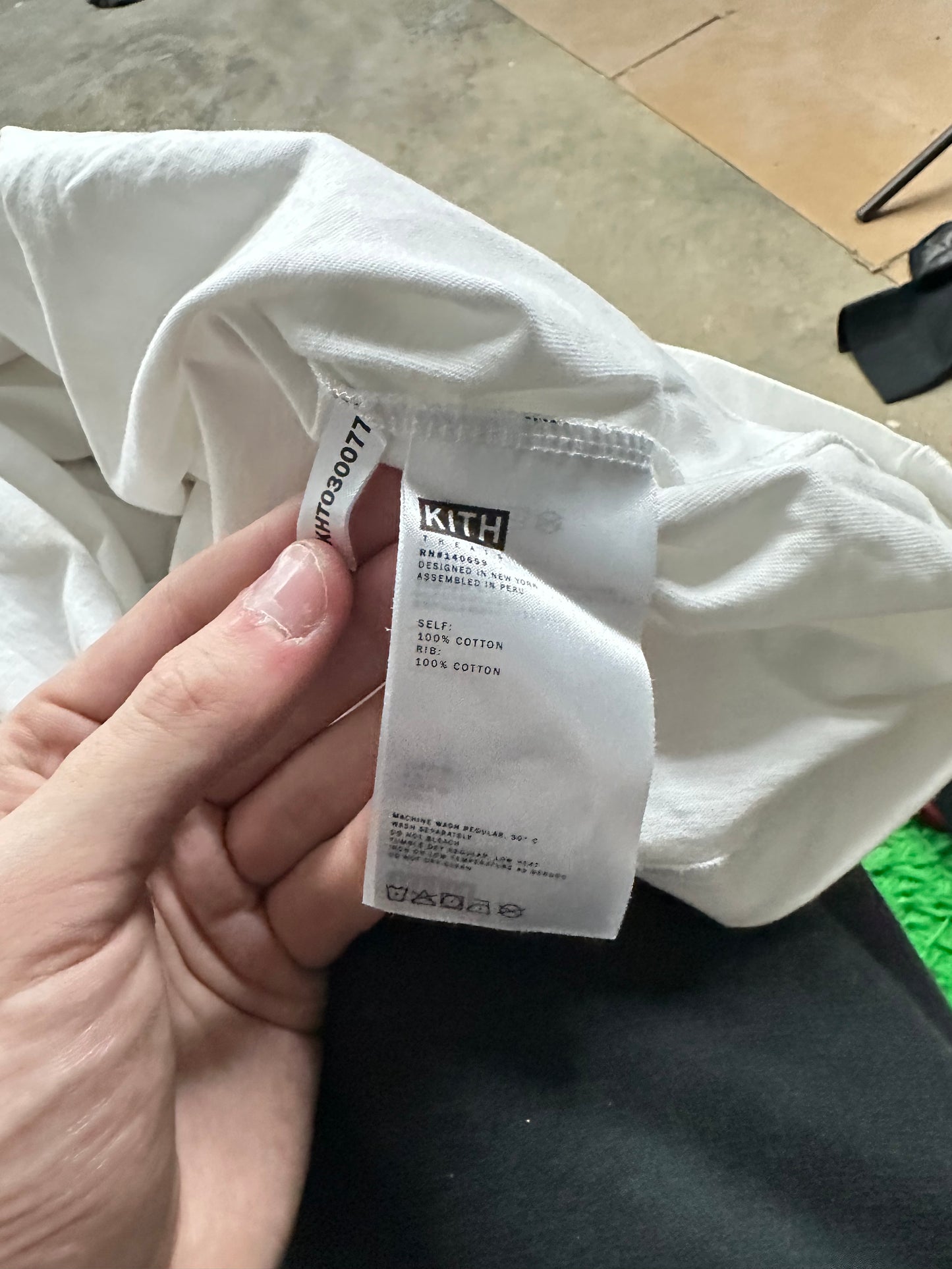 Kith Tee White Yellow XL Used