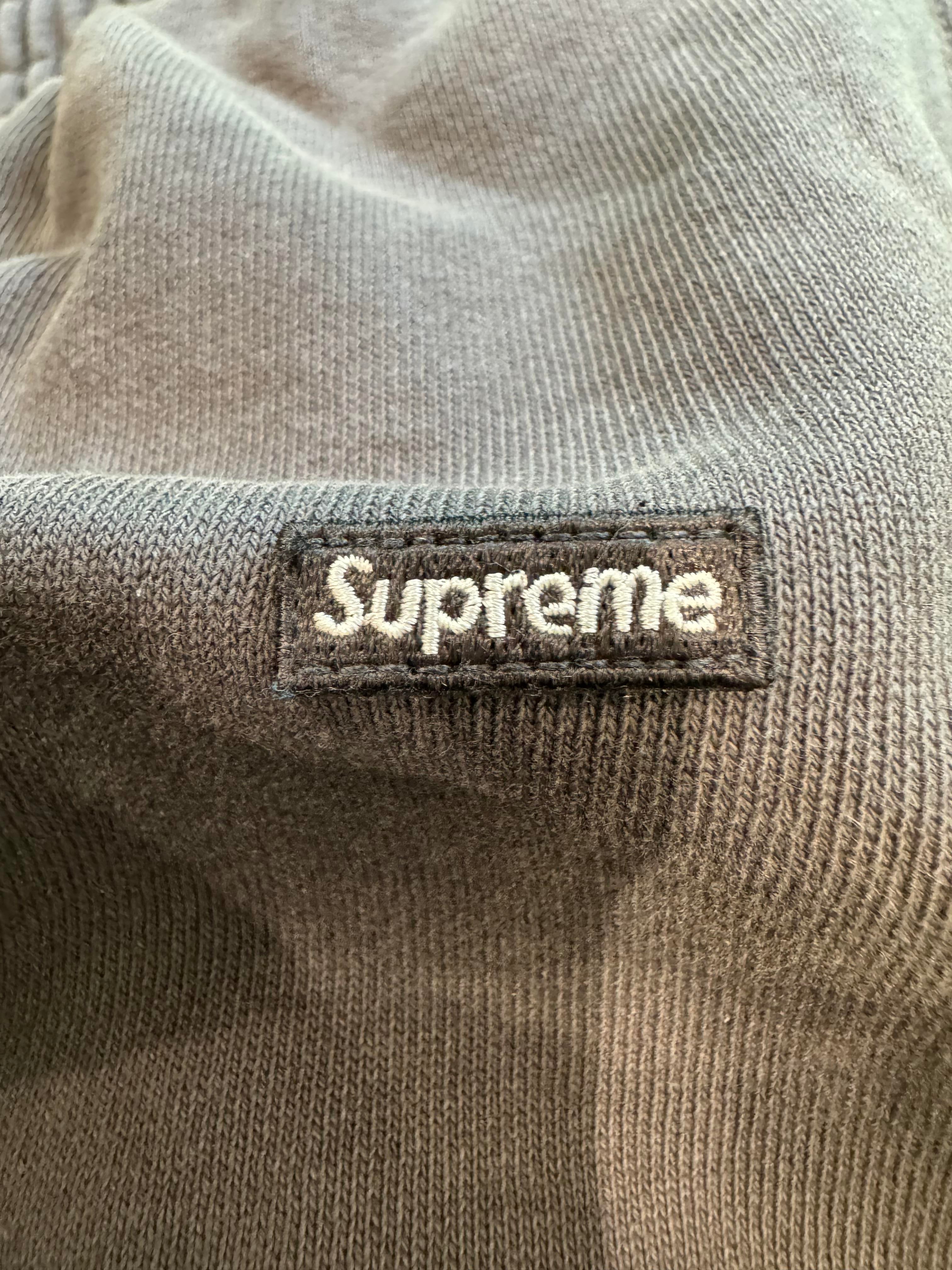 Supreme Classic Logo Grey Shorts